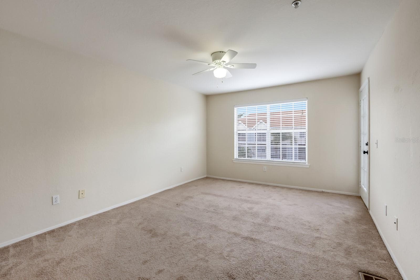 Condominium at 850 S TAMIAMI TRL #325, SARASOTA, photo 19 of 40
