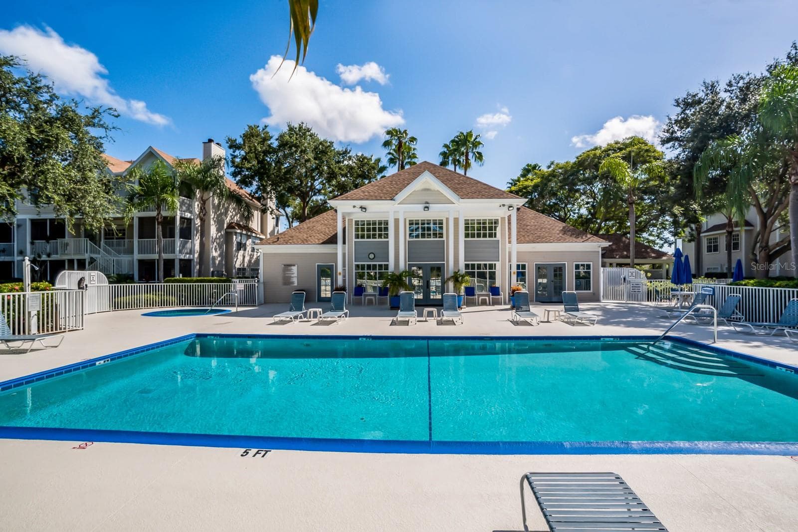 Condominium at 850 S TAMIAMI TRL #325, SARASOTA, photo 27 of 40