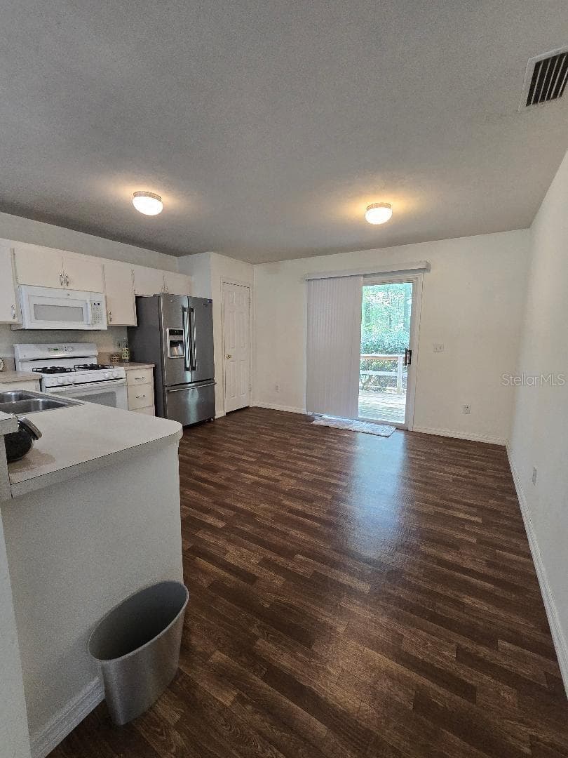 Dining area - 13607 NW 135 DR, ALACHUA