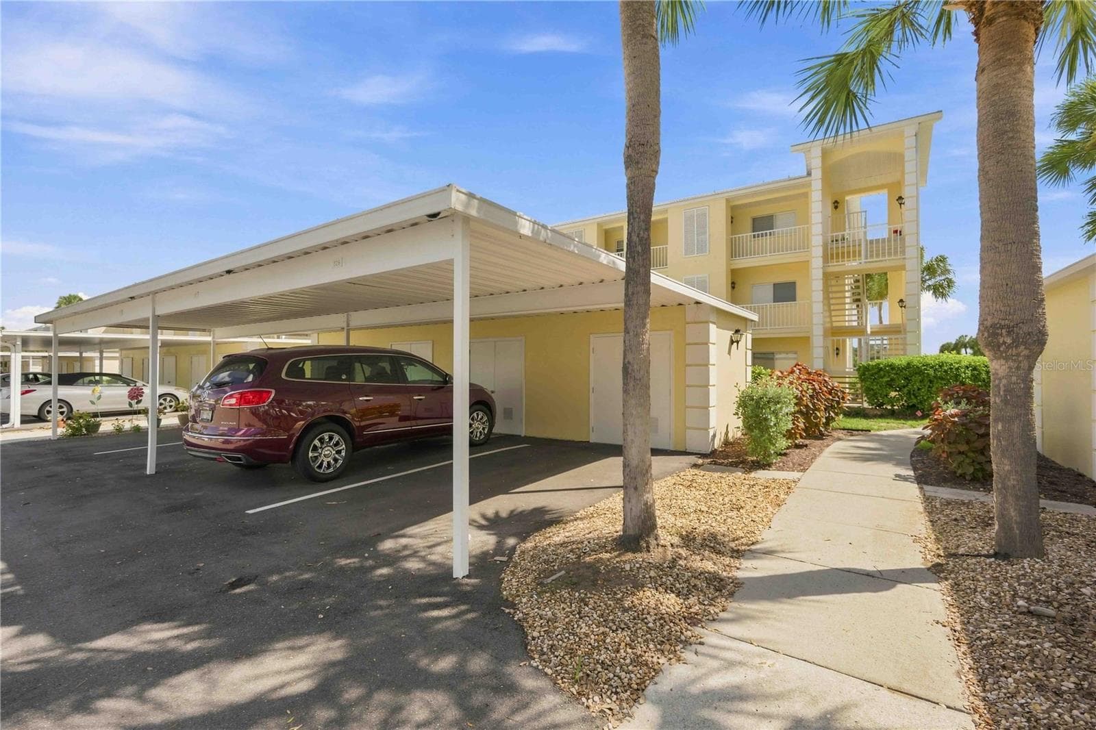 Condominium at 406 CERROMAR CIR N #328, VENICE, photo 2 of 61