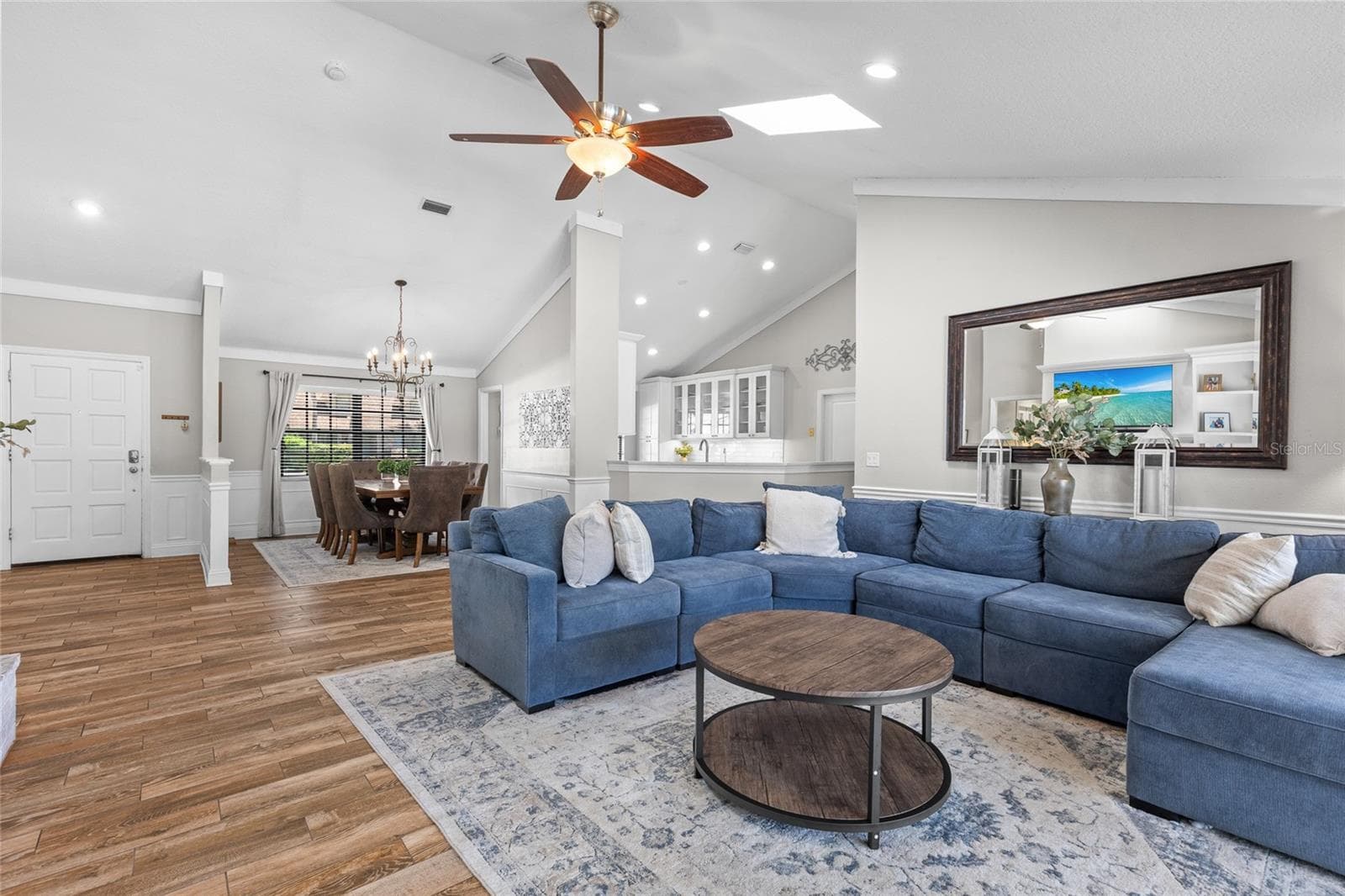 Single Family Residence at 807 RIVERBEND BLVD, LONGWOOD, photo 5 of 32