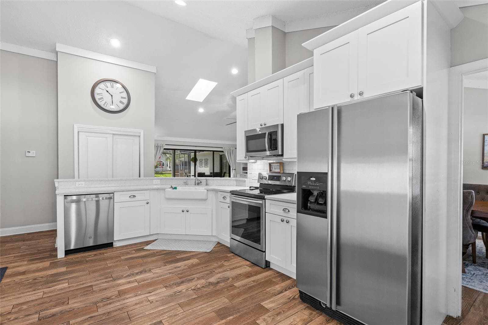 Single Family Residence at 807 RIVERBEND BLVD, LONGWOOD, photo 9 of 32