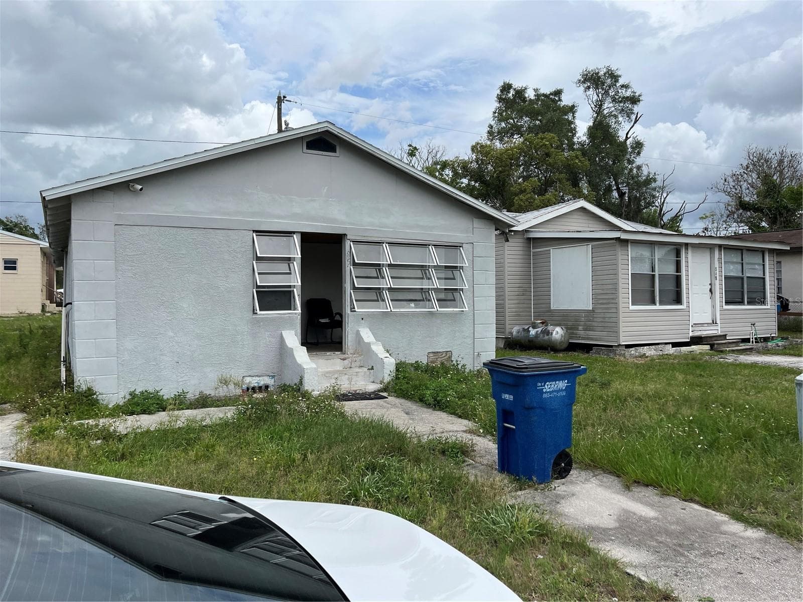 852 SHIRLEY ST