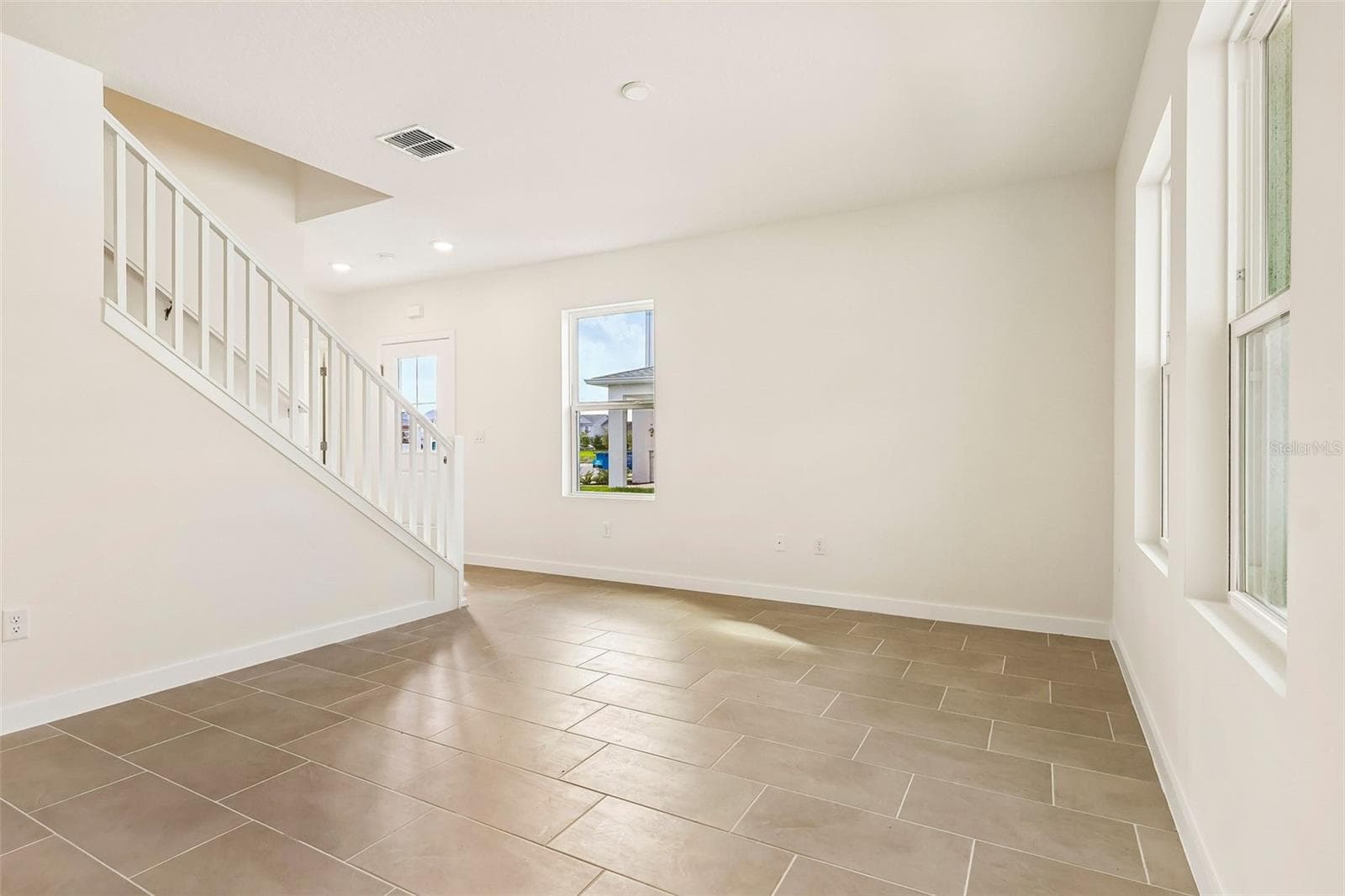 Townhouse at 2712 MEADOW CREST DR, ST CLOUD, photo 16 of 38