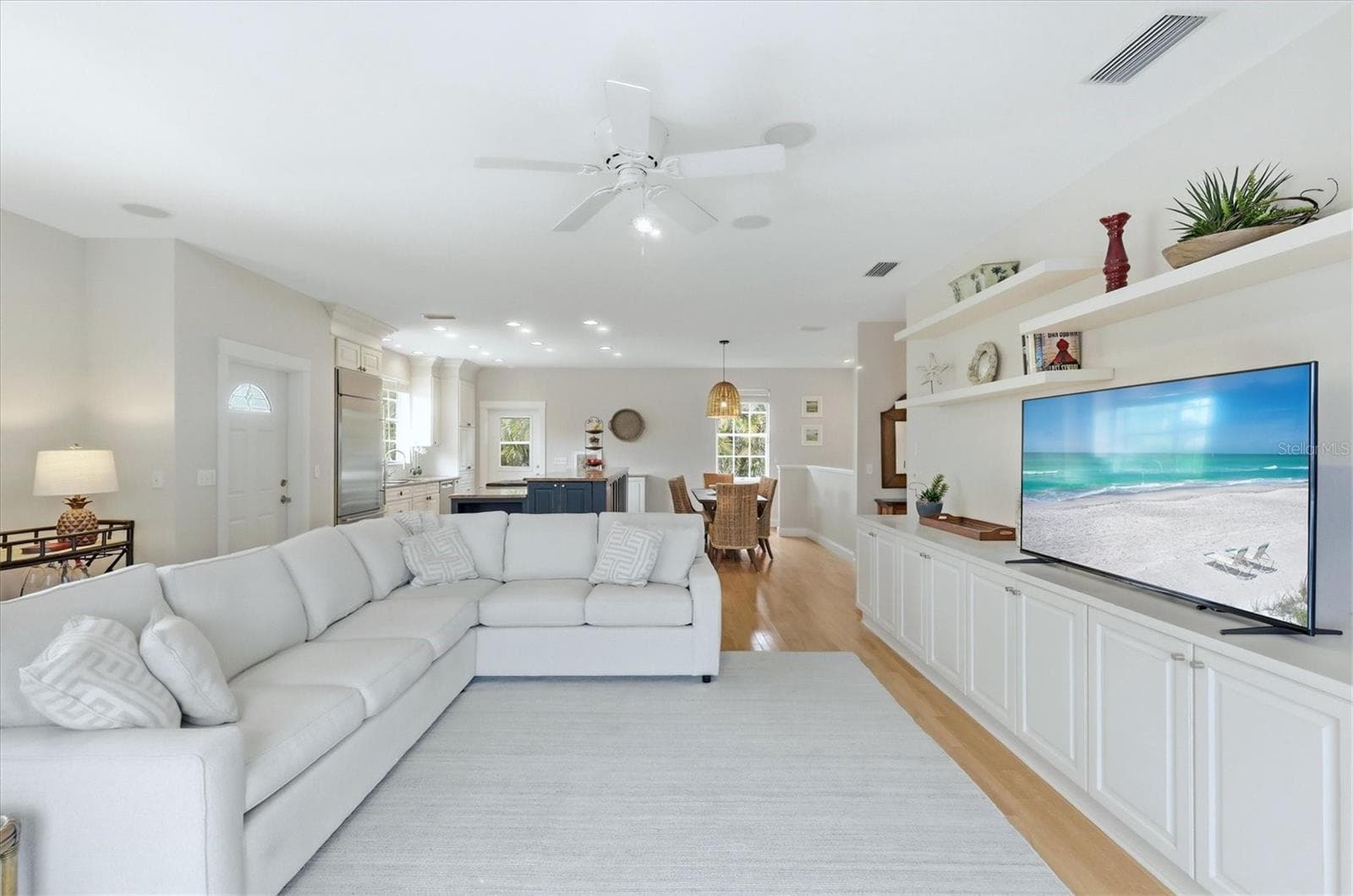 Single Family Residence at 281 SEABREEZE CT, BOCA GRANDE, photo 14 of 60