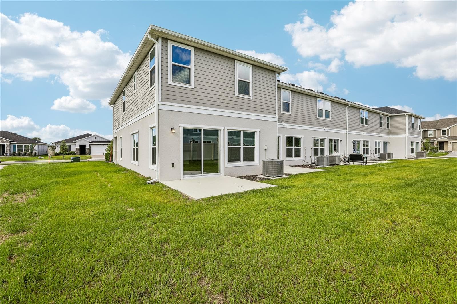 Townhouse at 679 MEADOWS EDGE PL, LAKE WALES, photo 16 of 17