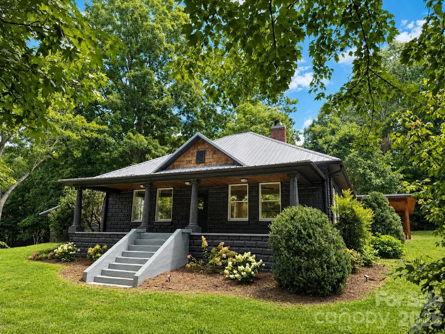 Charming Bungalow - Asheville