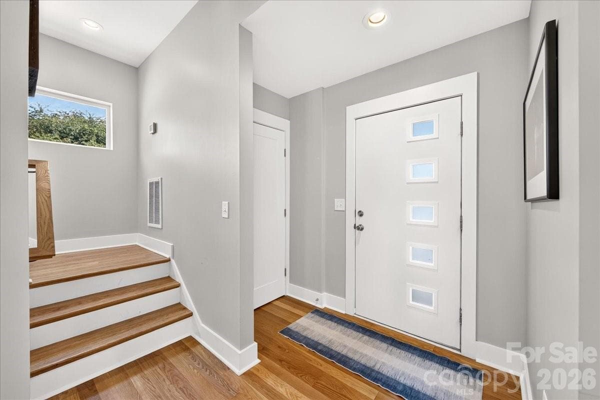 Entryway - 621 Campus Street, Charlotte