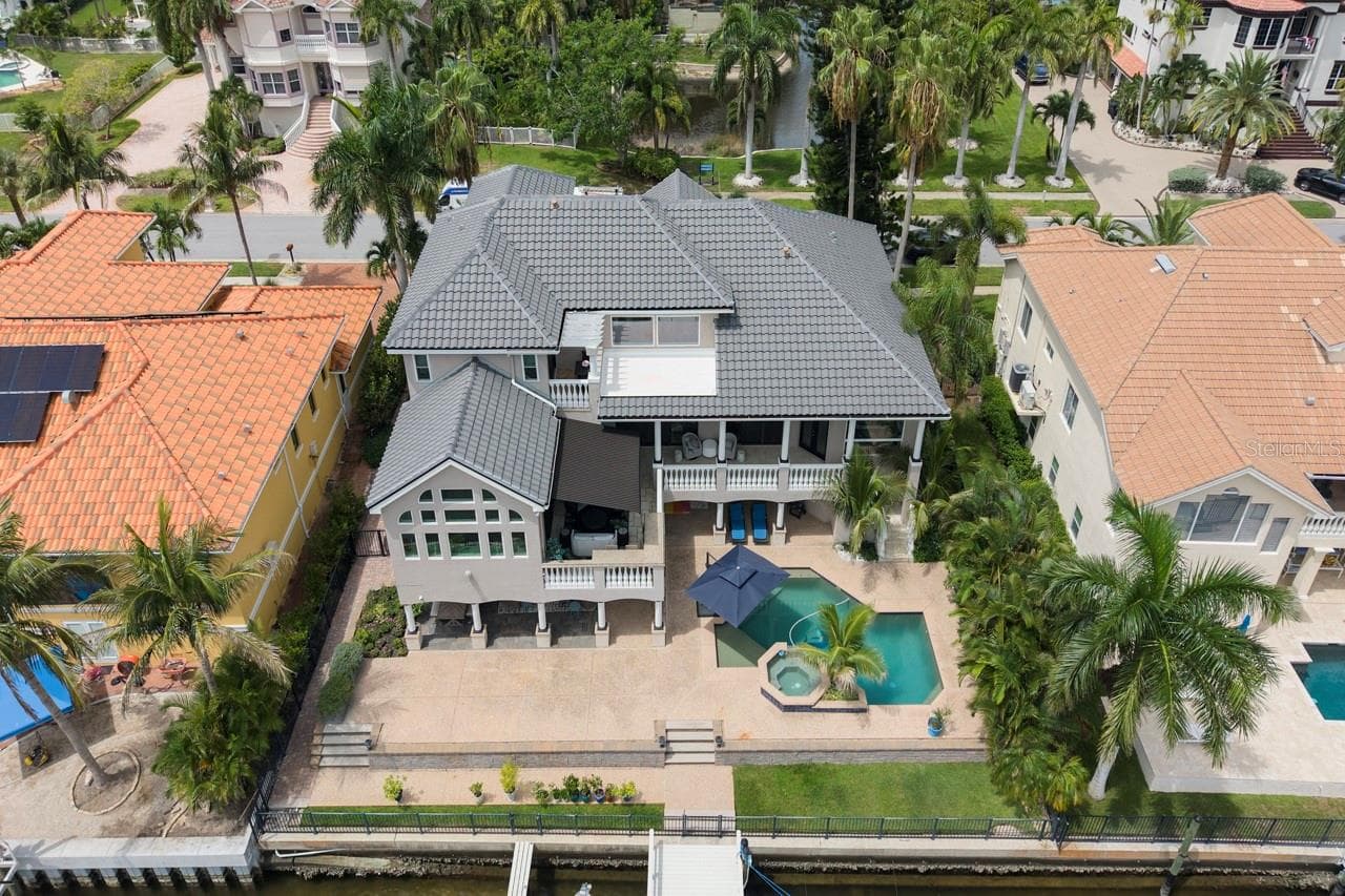Single Family Residence at 6113 PASADENA POINT BLVD, GULFPORT, photo 7 of 92