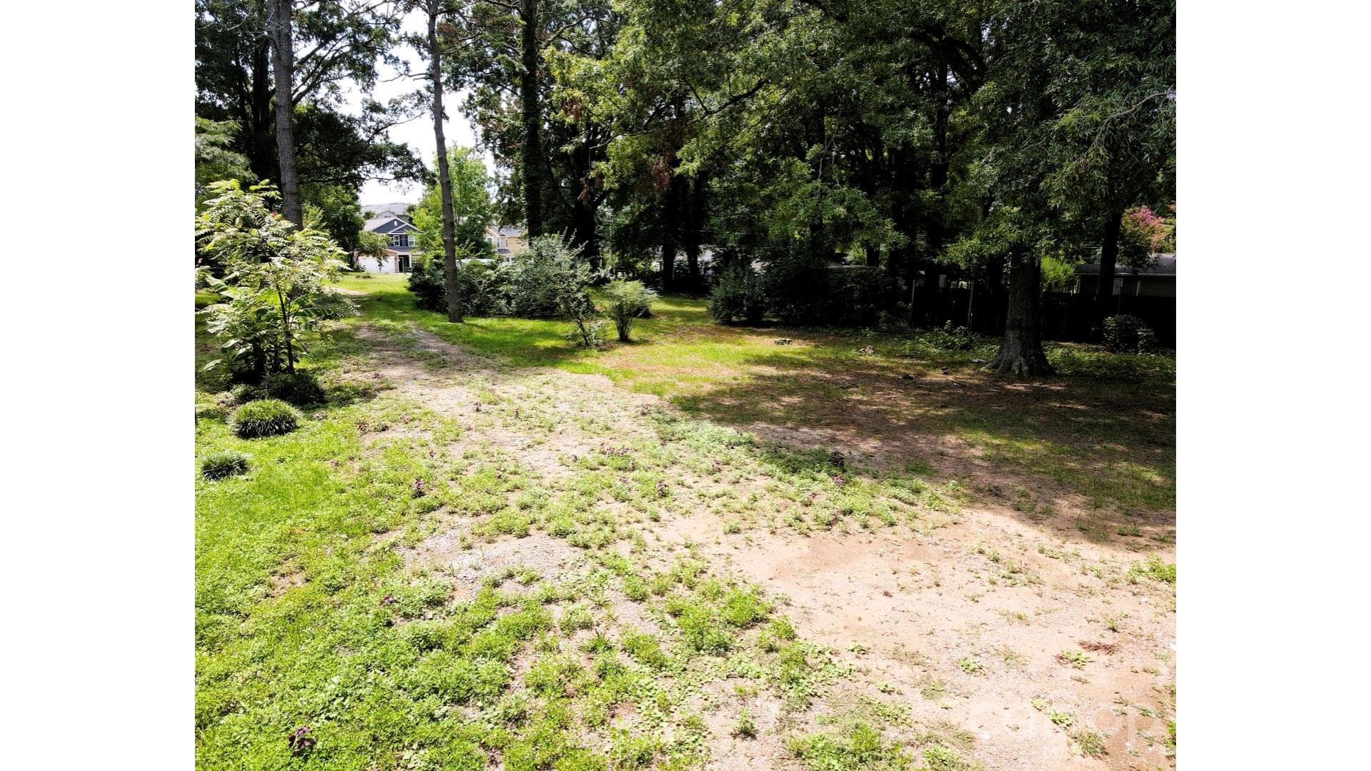 Acreage at 524 Dawn Circle, Charlotte, photo 18 of 48