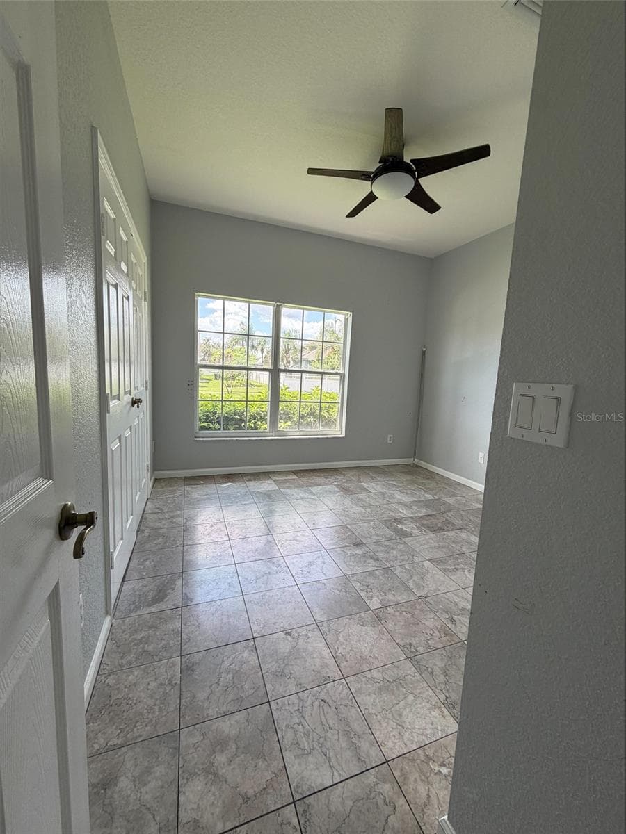 Single Family Residence at 3511 MAPLE RIDGE LOOP, KISSIMMEE, photo 6 of 18