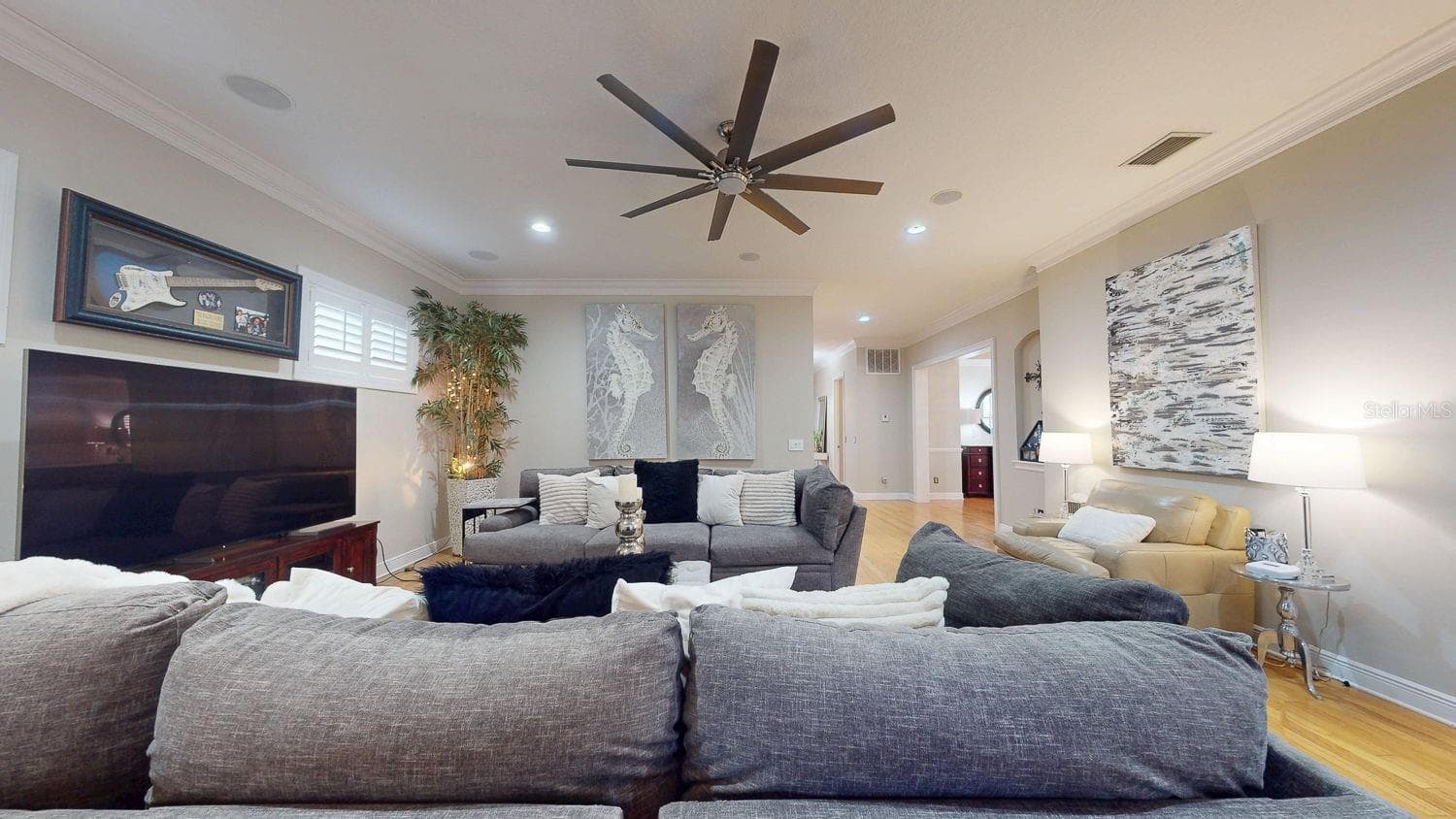 Large Great Room overllosk Lanai and Pool - 116 S HESPERIDES ST, TAMPA