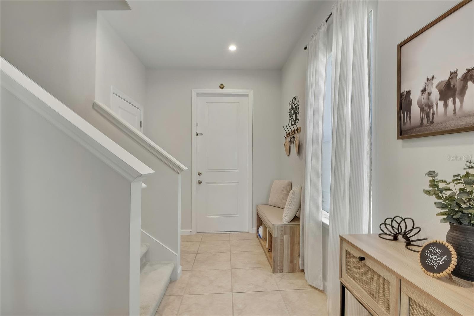 Single Family Residence at 11912 THORNCREST DR, SPRING HILL, photo 5 of 55