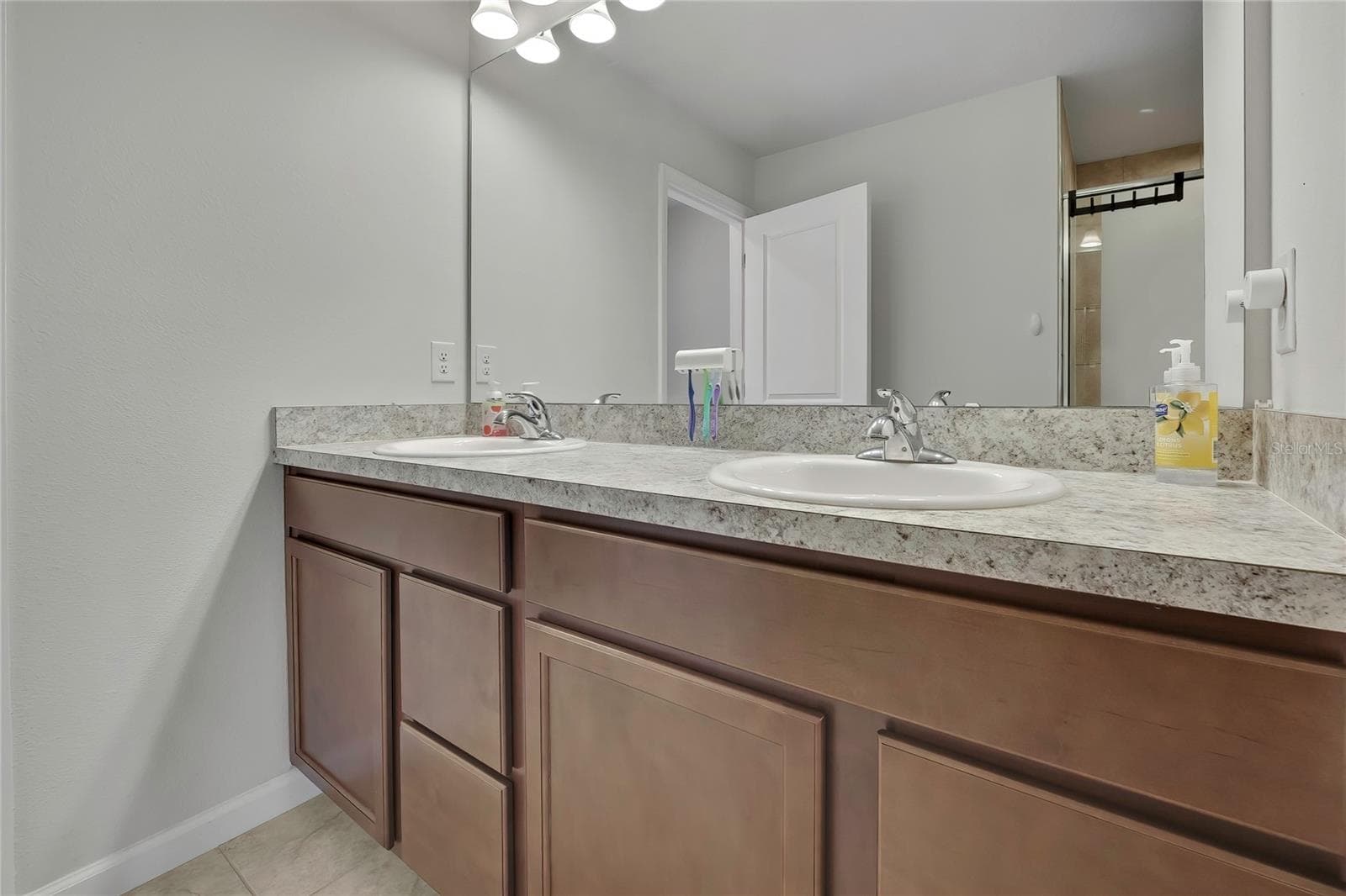 Single Family Residence at 11912 THORNCREST DR, SPRING HILL, photo 30 of 55