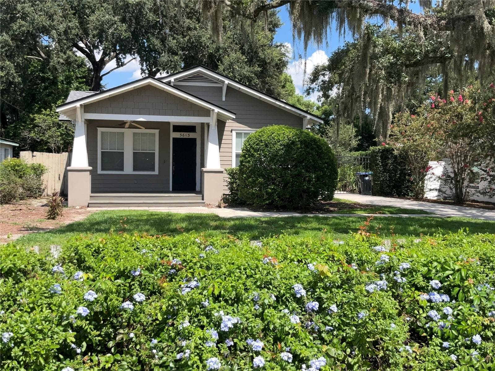 Single Family Residence at 3613 S SUMMERLIN AVE, ORLANDO, photo 2 of 40