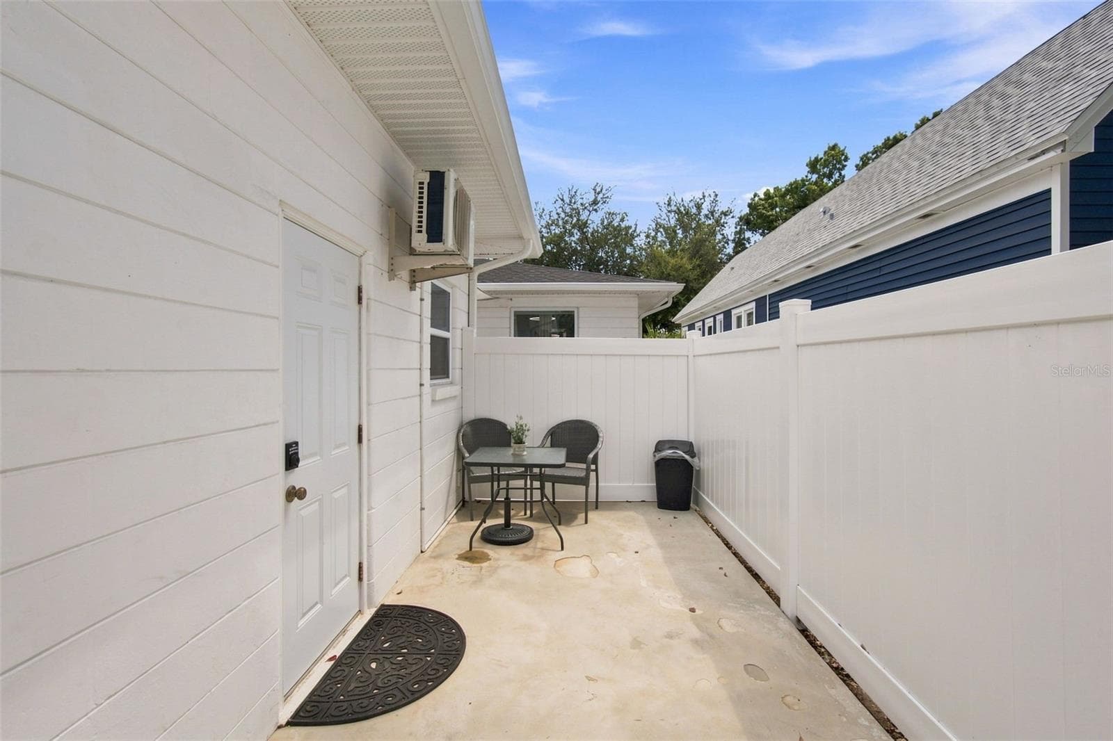 Mother-in-law suite 1 - 3745 1ST AVE N, ST PETERSBURG