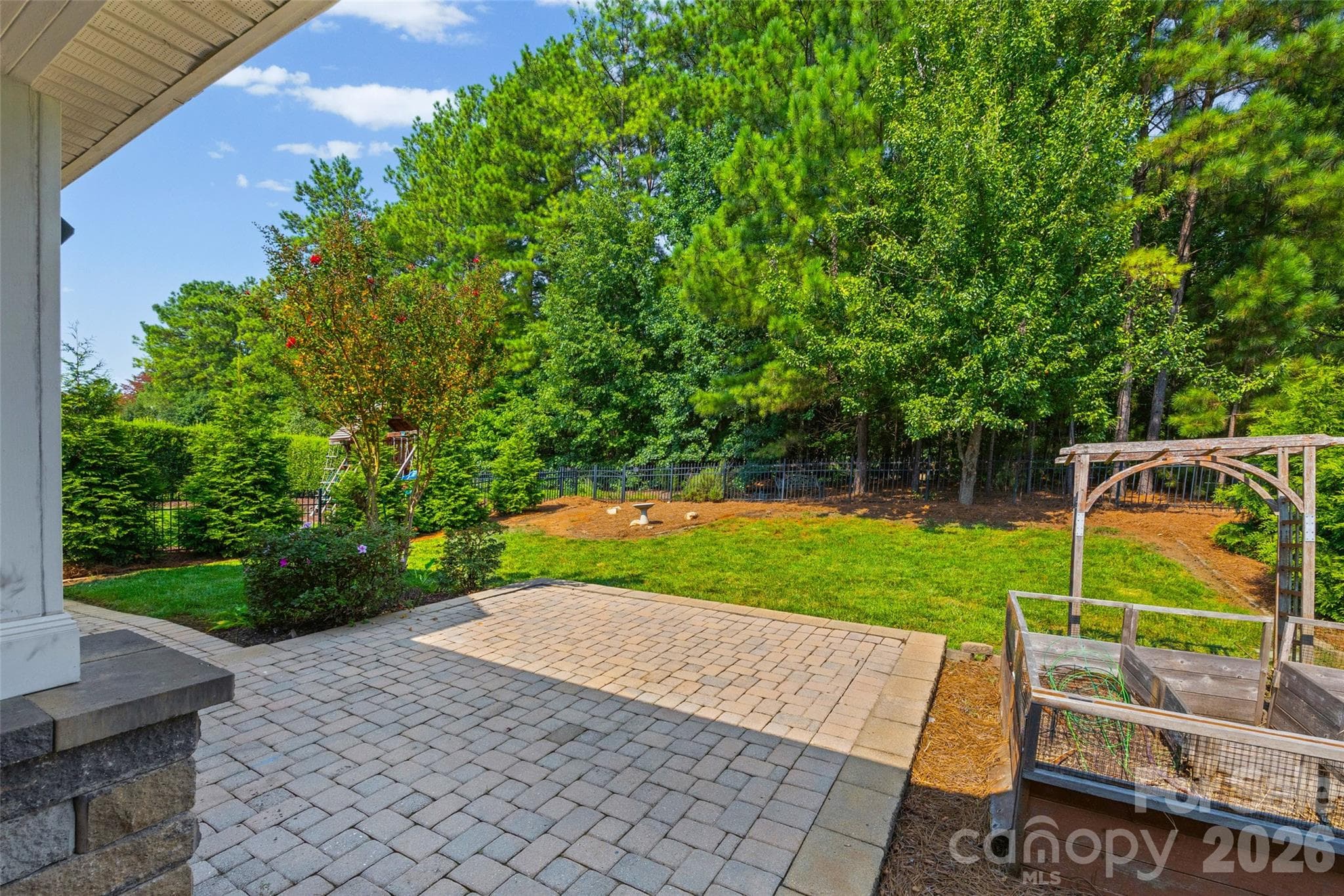 Extended back patio and garden area - 9513 Seamill Road, Charlotte