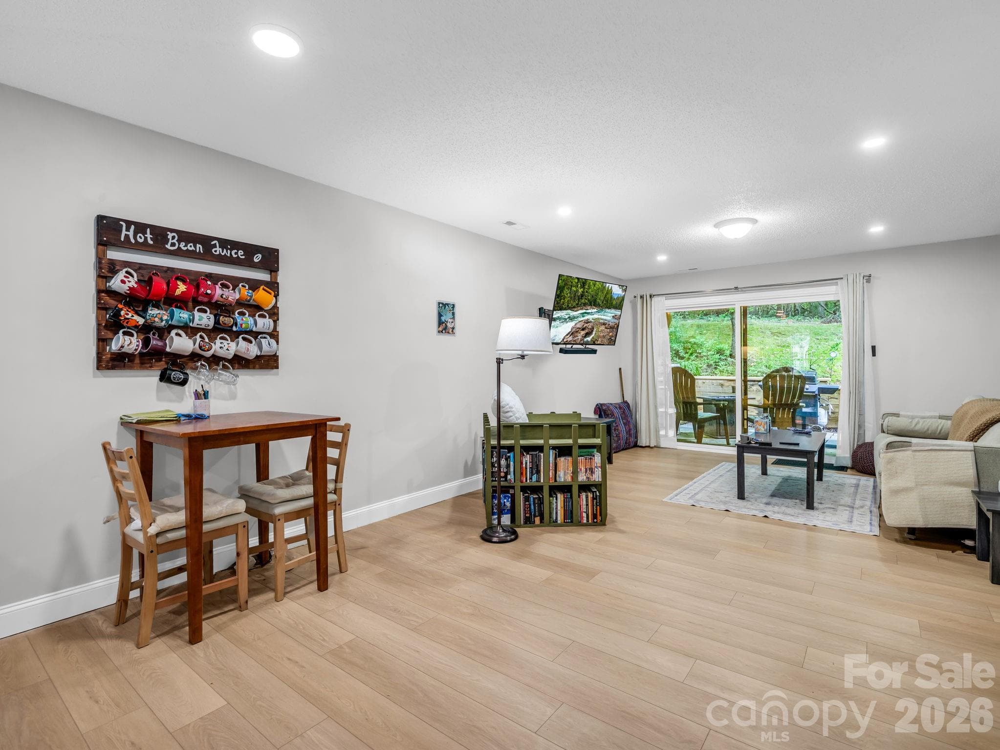 Townhouse at 7 Woodlands Drive, Black Mountain, photo 6 of 23