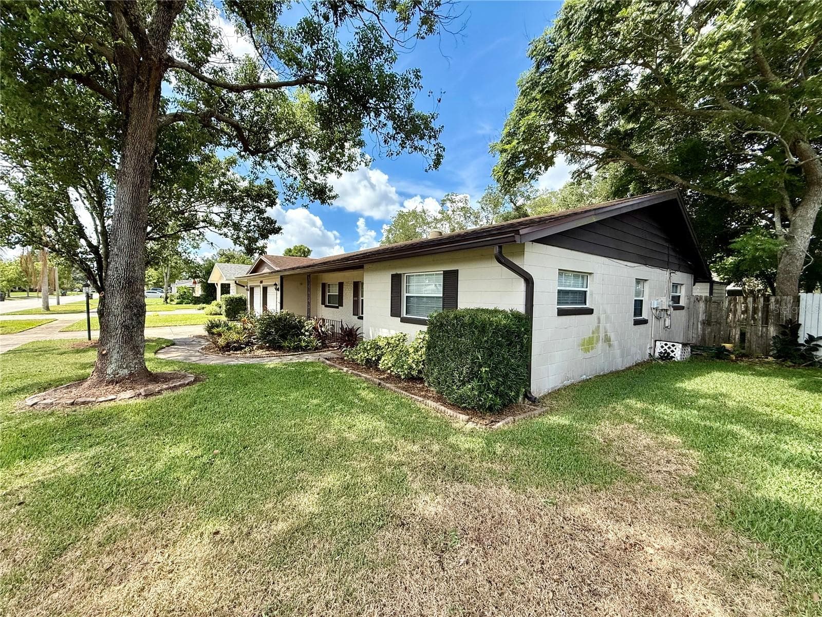 Single Family Residence at 4332 BLONIGEN AVE, ORLANDO, photo 4 of 39