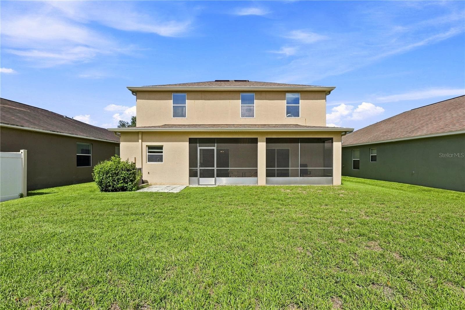 Plenty of space for possibilities - 16613 MYRTLE SAND DR, WIMAUMA