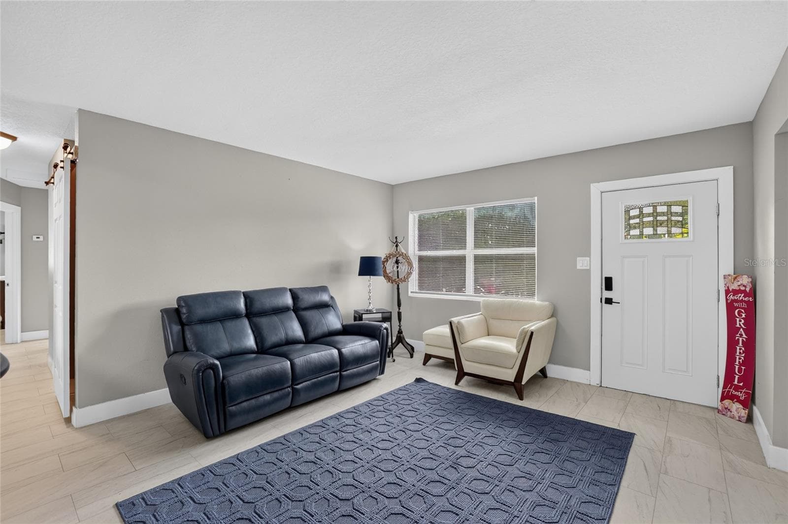 Single Family Residence at 10420 N 22ND ST, TAMPA, photo 3 of 18