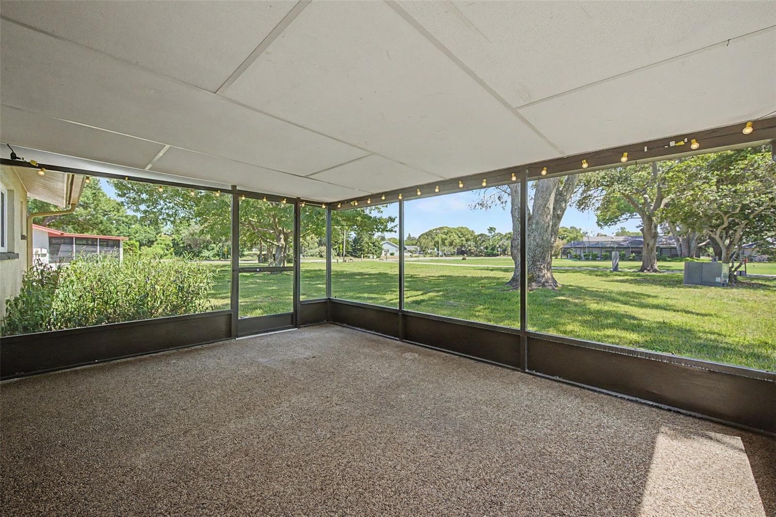 Lanai - 7800 FAIRLAWN DR, HUDSON