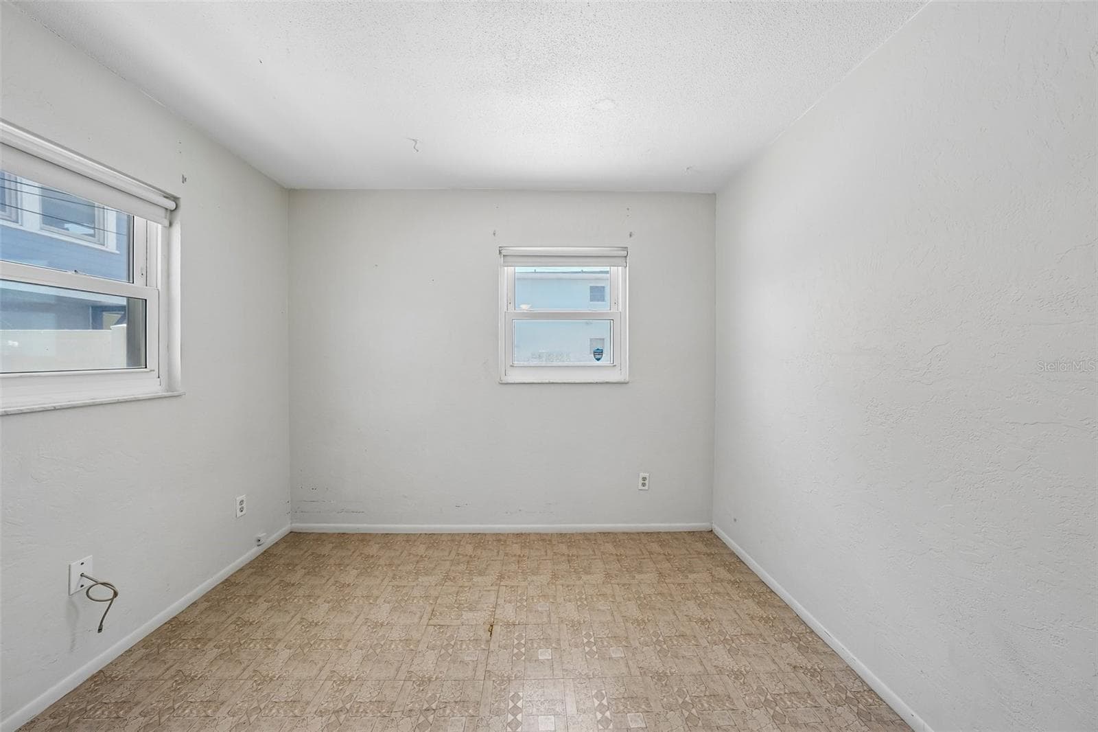 Single Family Residence at 144 8TH AVE N, ST PETERSBURG, photo 26 of 52
