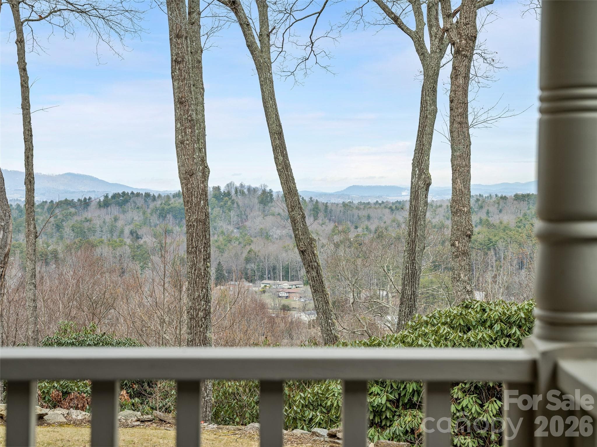 Single Family Residence at 24 Abbey Lane, Hendersonville, photo 34 of 43