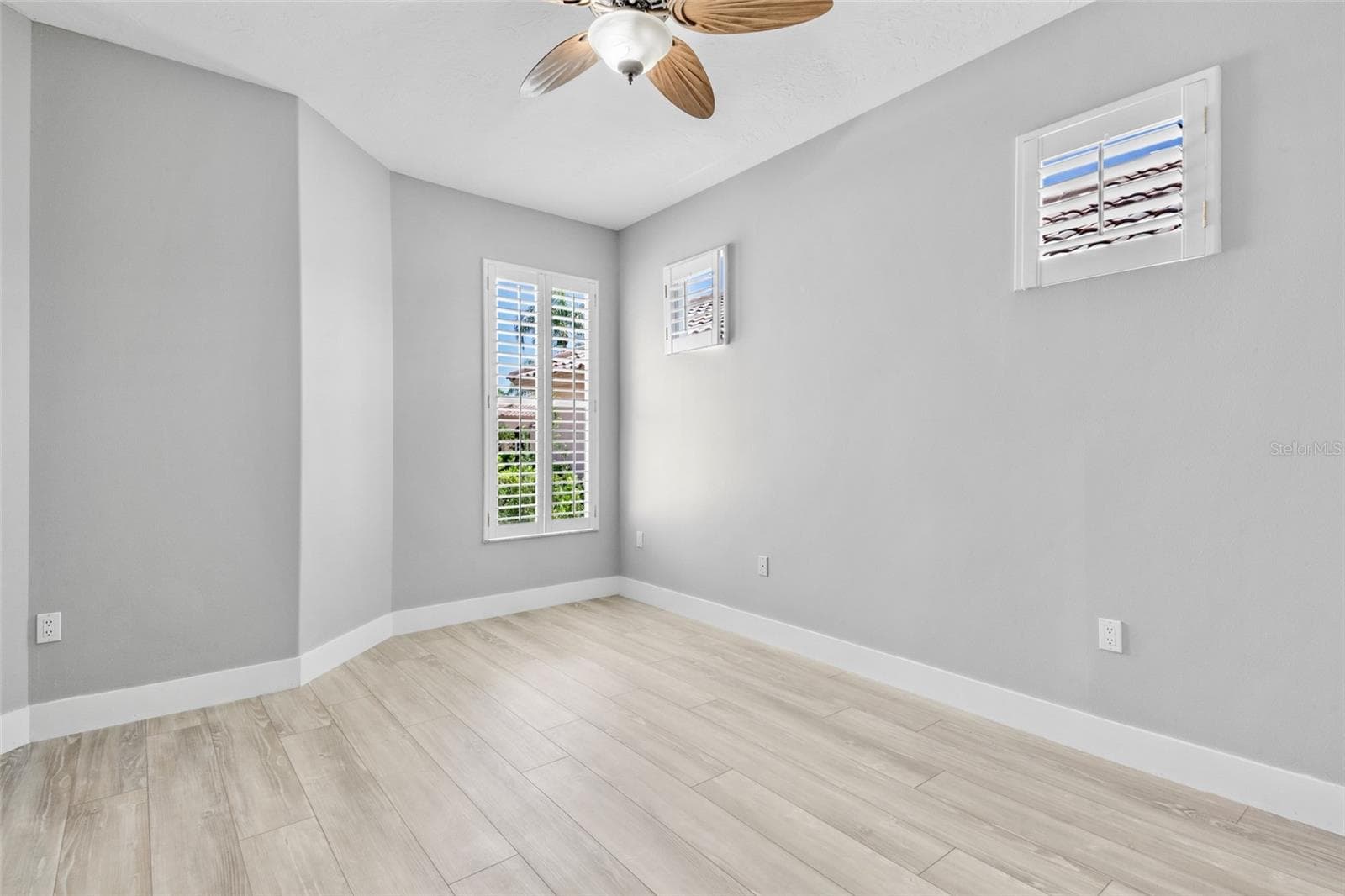 Single Family Residence at 3761 AMAPOLA LN, SARASOTA, photo 20 of 33