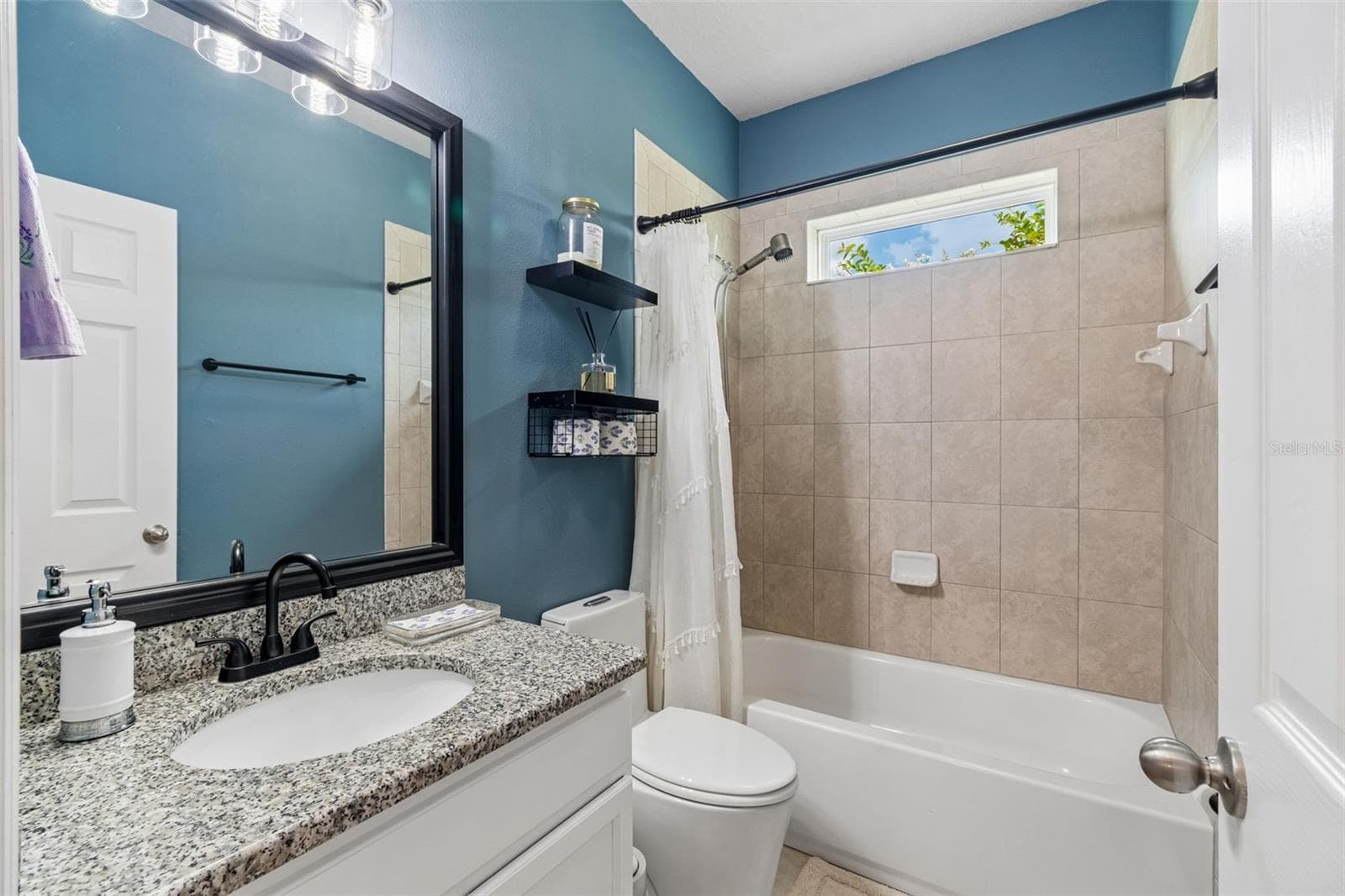 Single Family Residence at 6323 HAVENSPORT DR, APOLLO BEACH, photo 47 of 95
