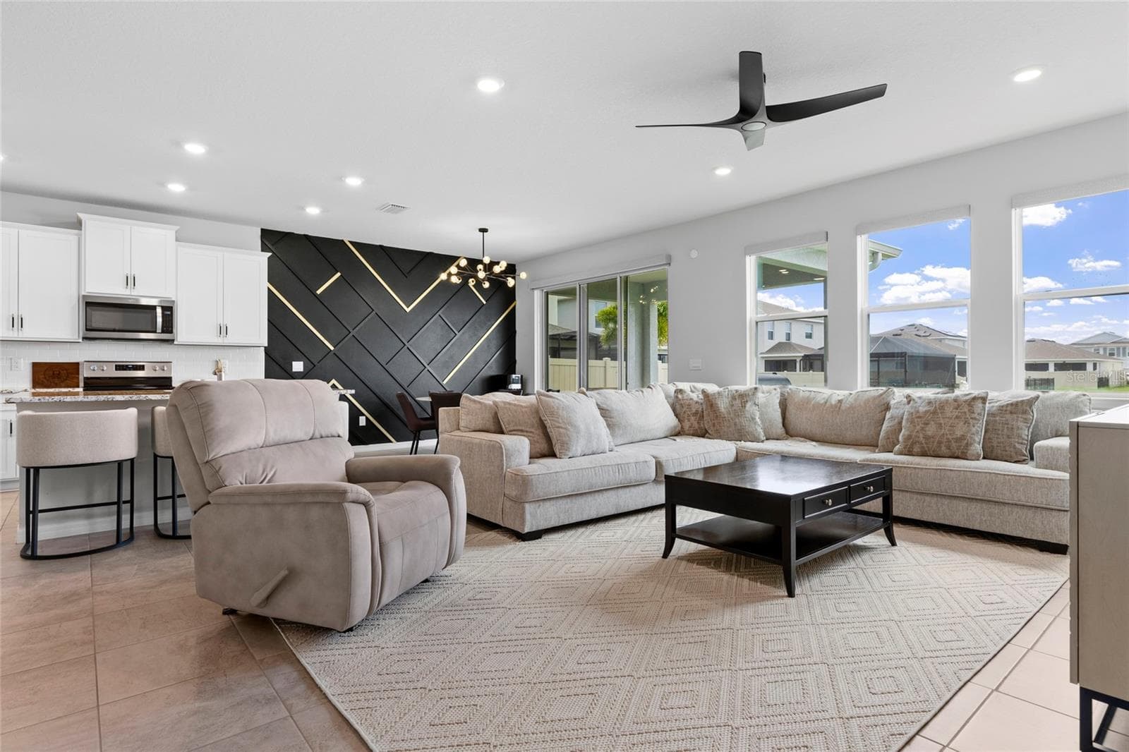 Single Family Residence at 4410 DUSKY DAWN LN, PALMETTO, photo 13 of 52
