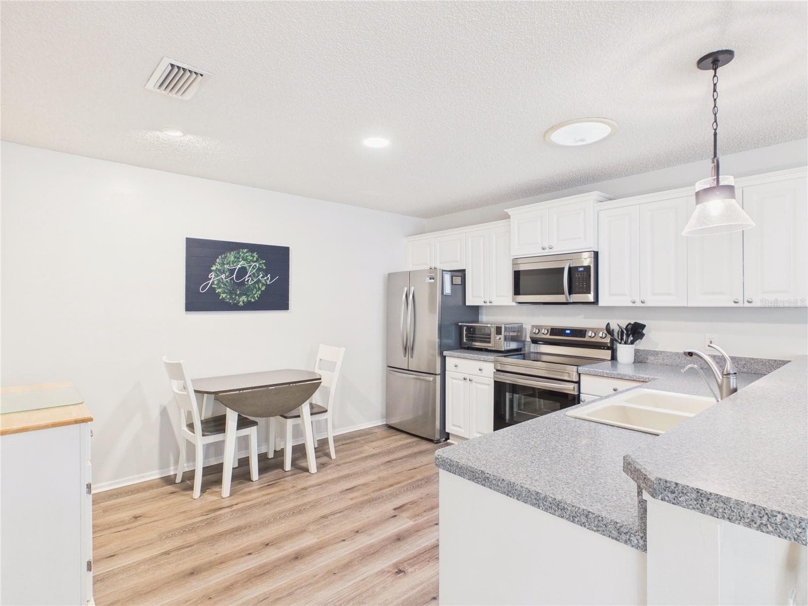 Villa at 746 ANGELITA AVE, THE VILLAGES, photo 5 of 15