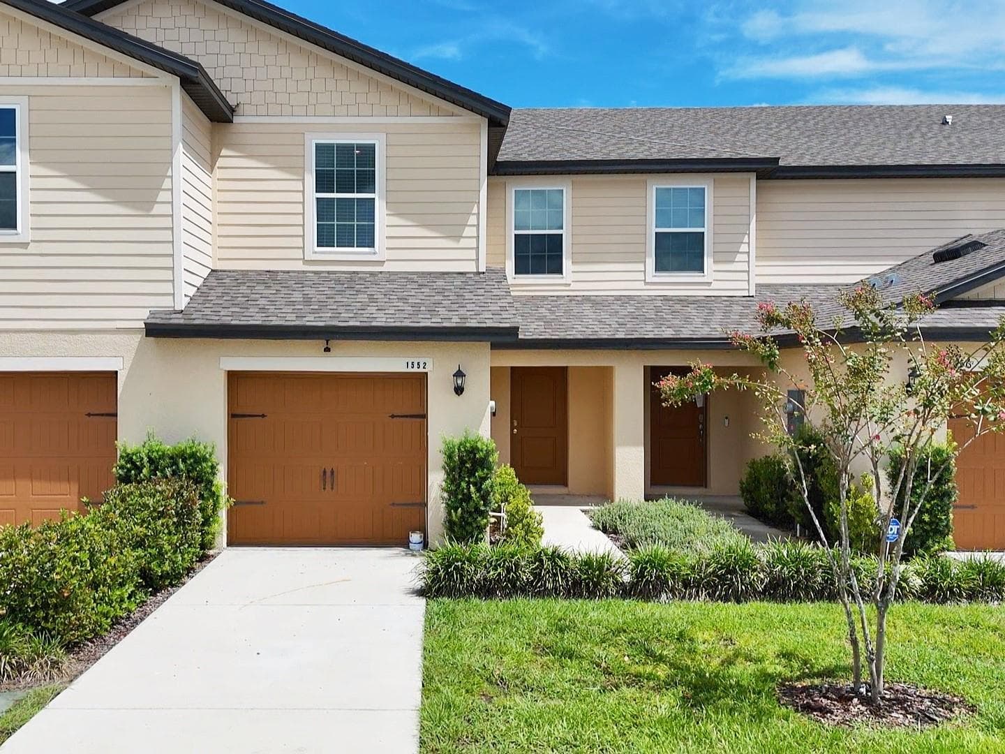 1552 WYNFORD CIR