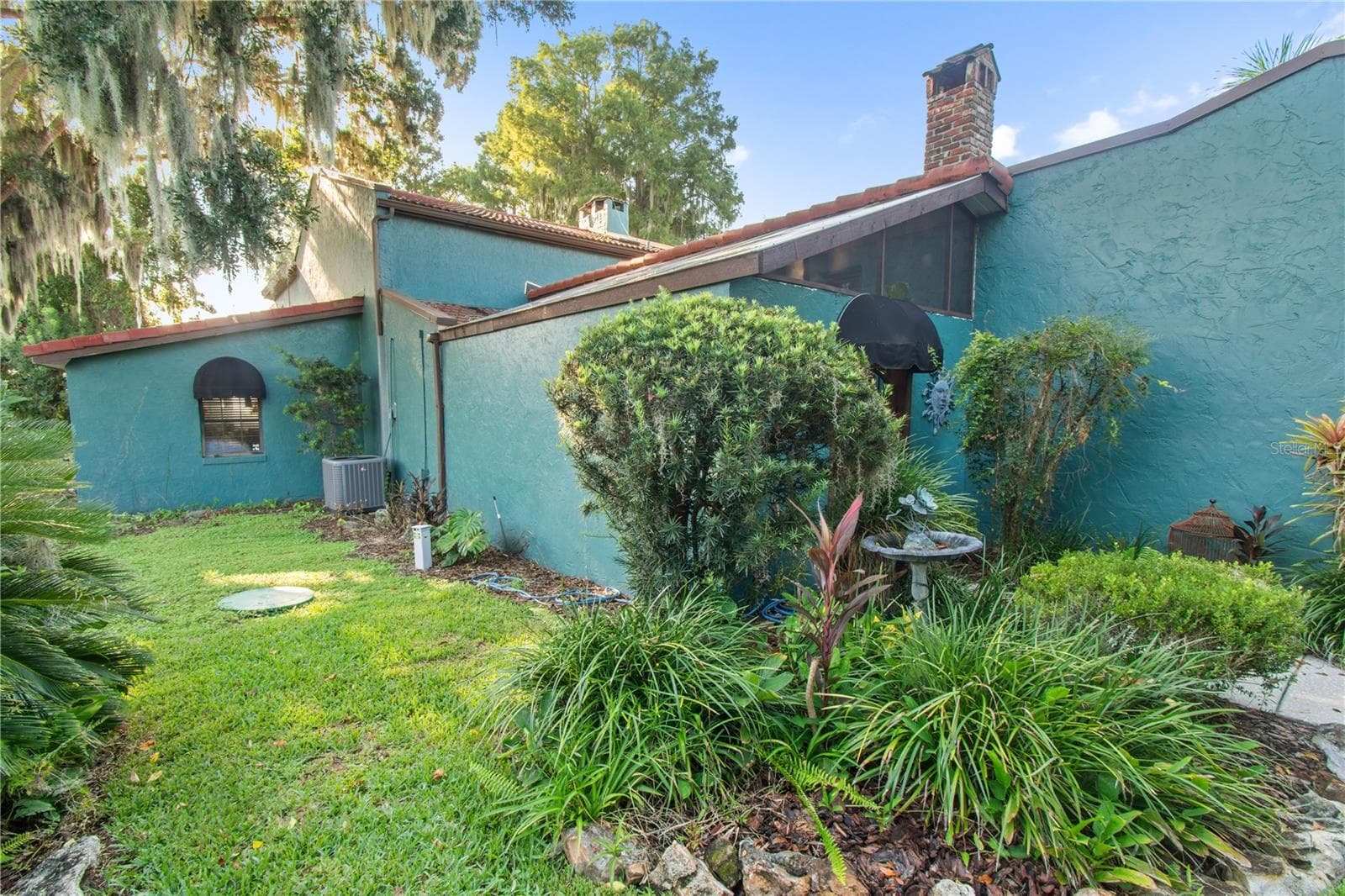Single Family Residence at 1019 W LAKE ELOISE TER, WINTER HAVEN, photo 4 of 56