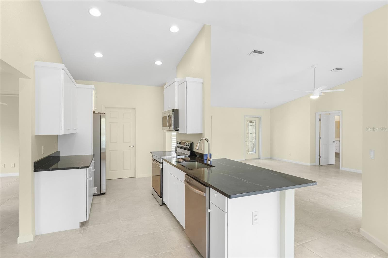 Single Family Residence at 2451 ALTOONA AVE, NORTH PORT, photo 13 of 36