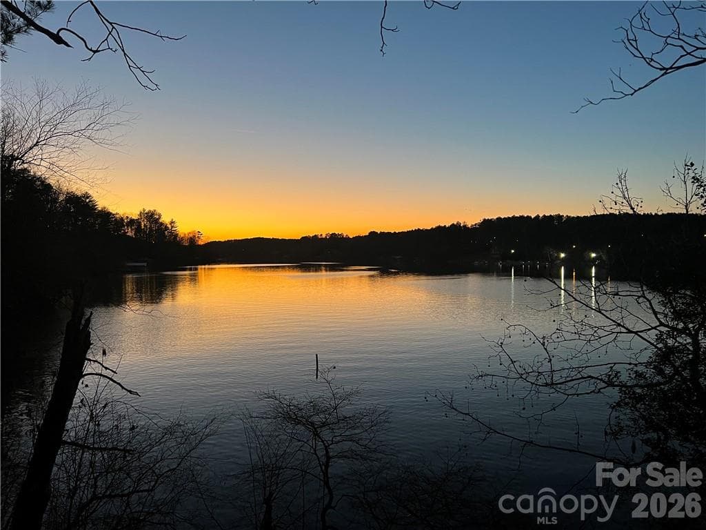 5768 Lake Pointe Drive