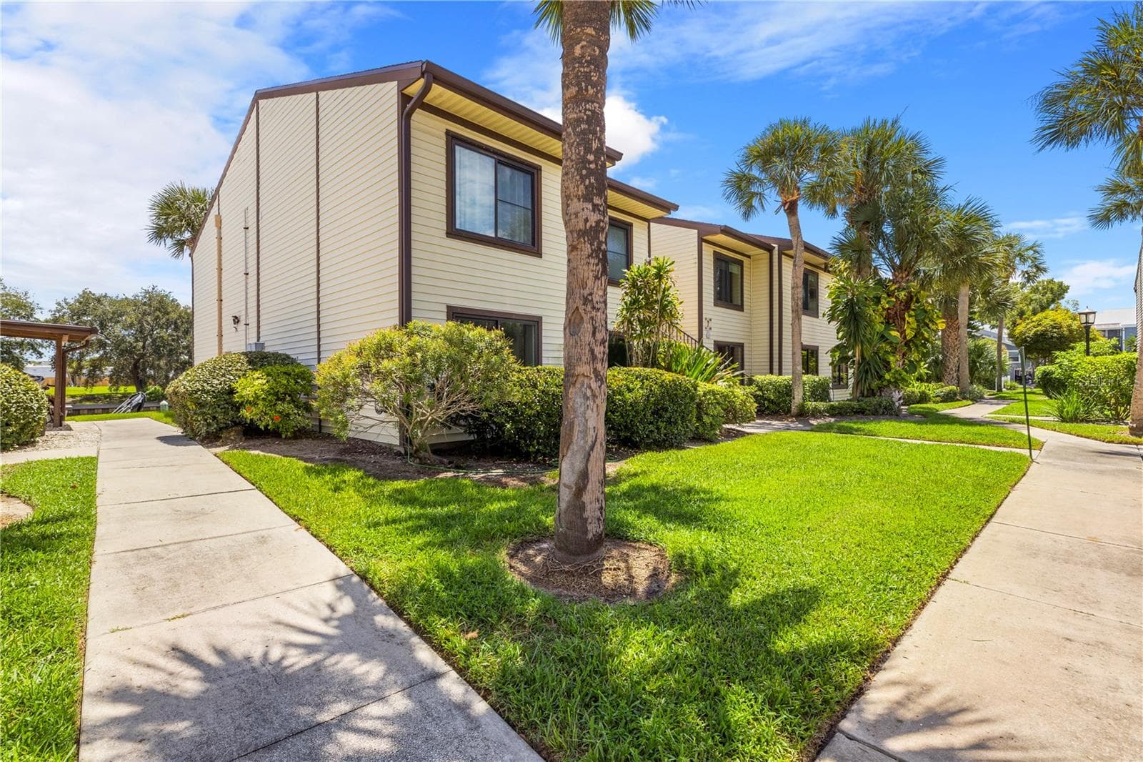 Condominium at 428 MOORINGS COVE DR #7F, TARPON SPRINGS, photo 5 of 57