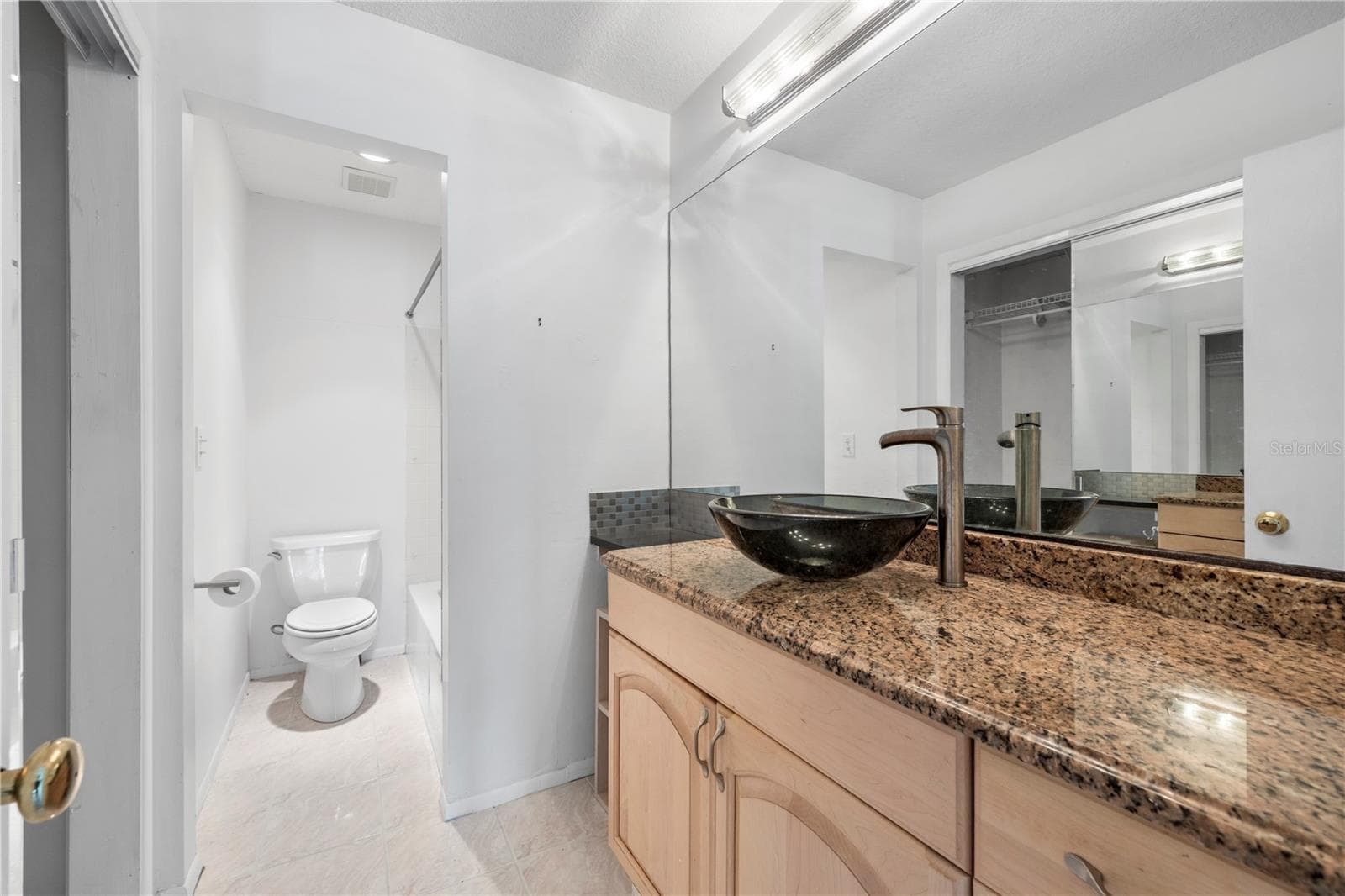 Condominium at 428 MOORINGS COVE DR #7F, TARPON SPRINGS, photo 30 of 57