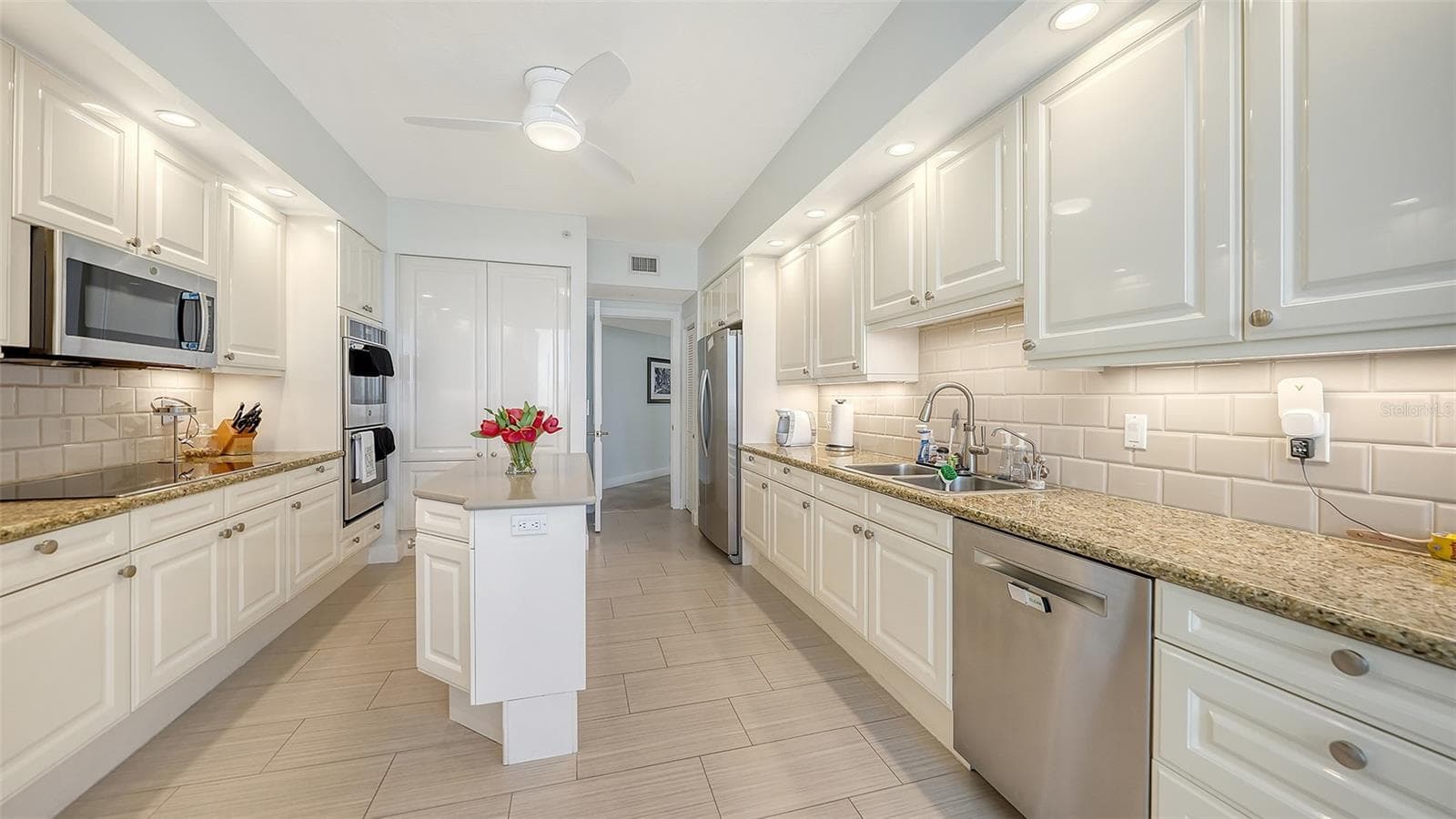 Condominium at 1241 GULF OF MEXICO DR #303, LONGBOAT KEY, photo 26 of 78
