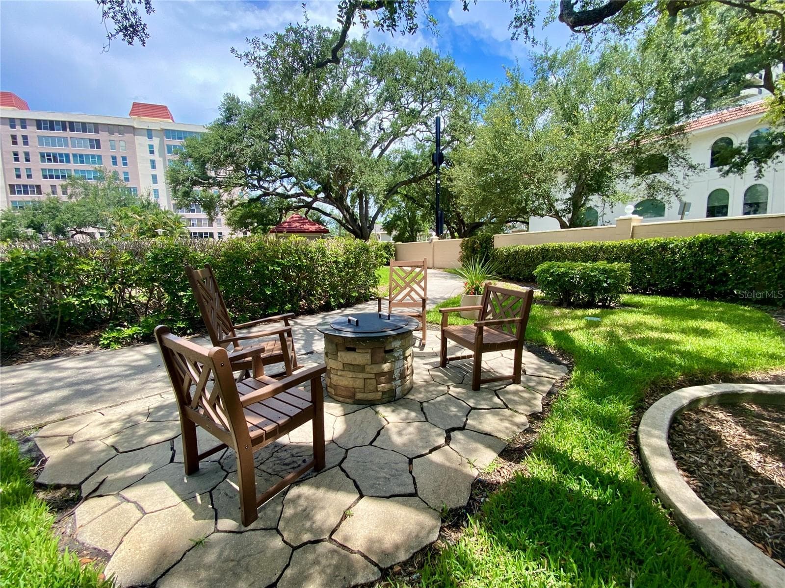 Firepit - 2403 S ARDSON PL #402B, TAMPA