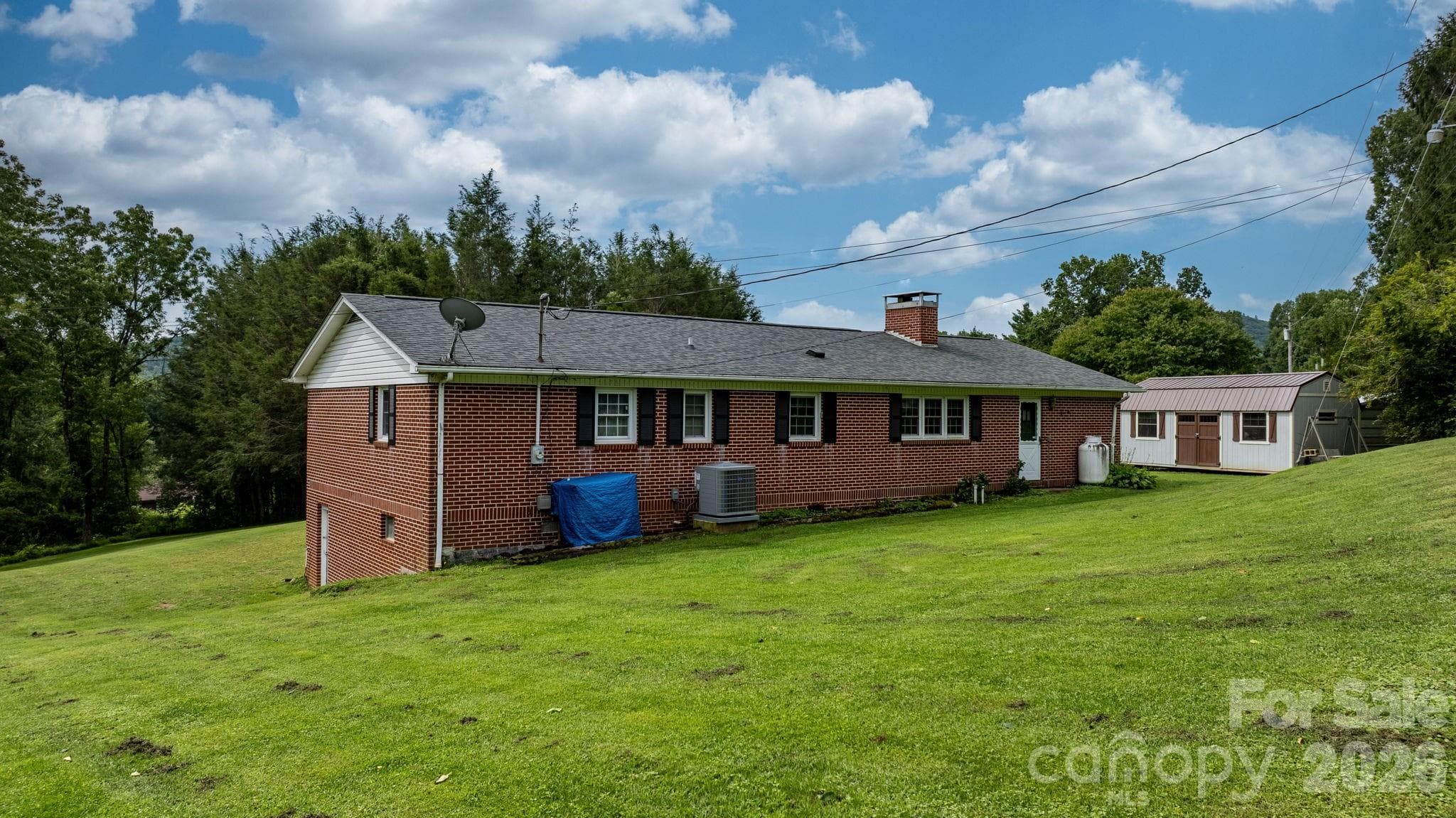 Single Family Residence at 35 Glendale Drive, Spruce Pine, photo 7 of 62