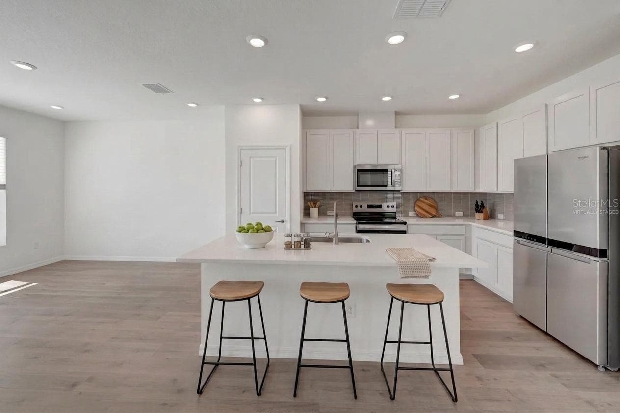 Kitchen **Virtually Staged - 6412 JENSEN VIEW AVE, APOLLO BEACH