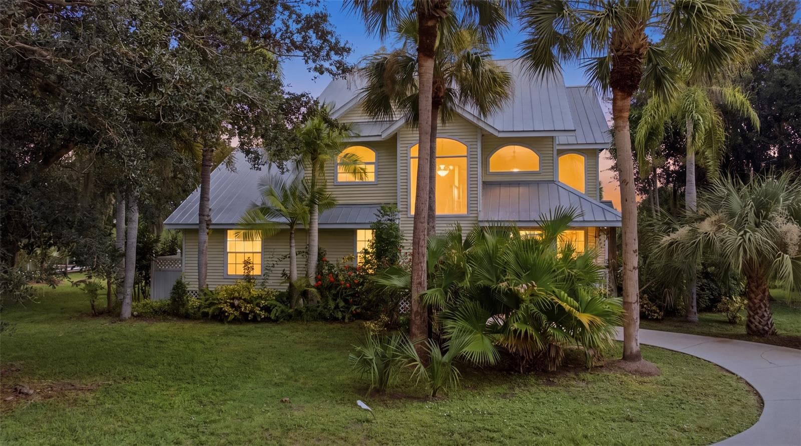 Single Family Residence at 13664 & 13668 MARQUETTE BLVD, FORT MYERS, photo 8 of 94