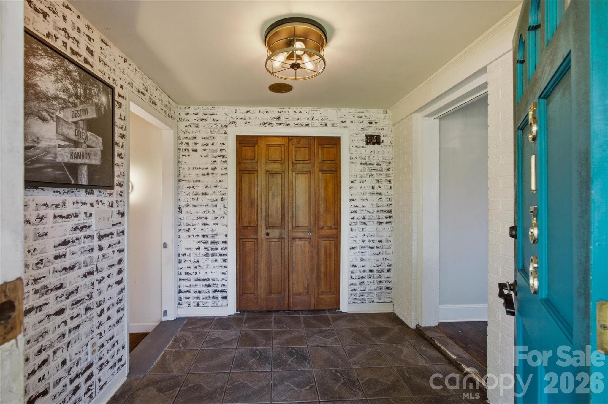 Single Family Residence at 5136 Sherrill Drive, Granite Falls, photo 2 of 22