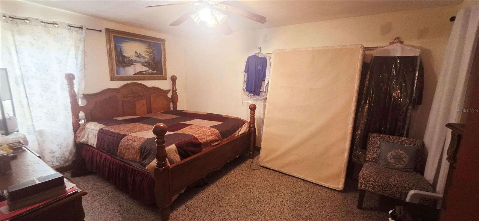 Single Family Residence at 1135 HOLDEN AVE #1/2, ORLANDO, photo 4 of 7