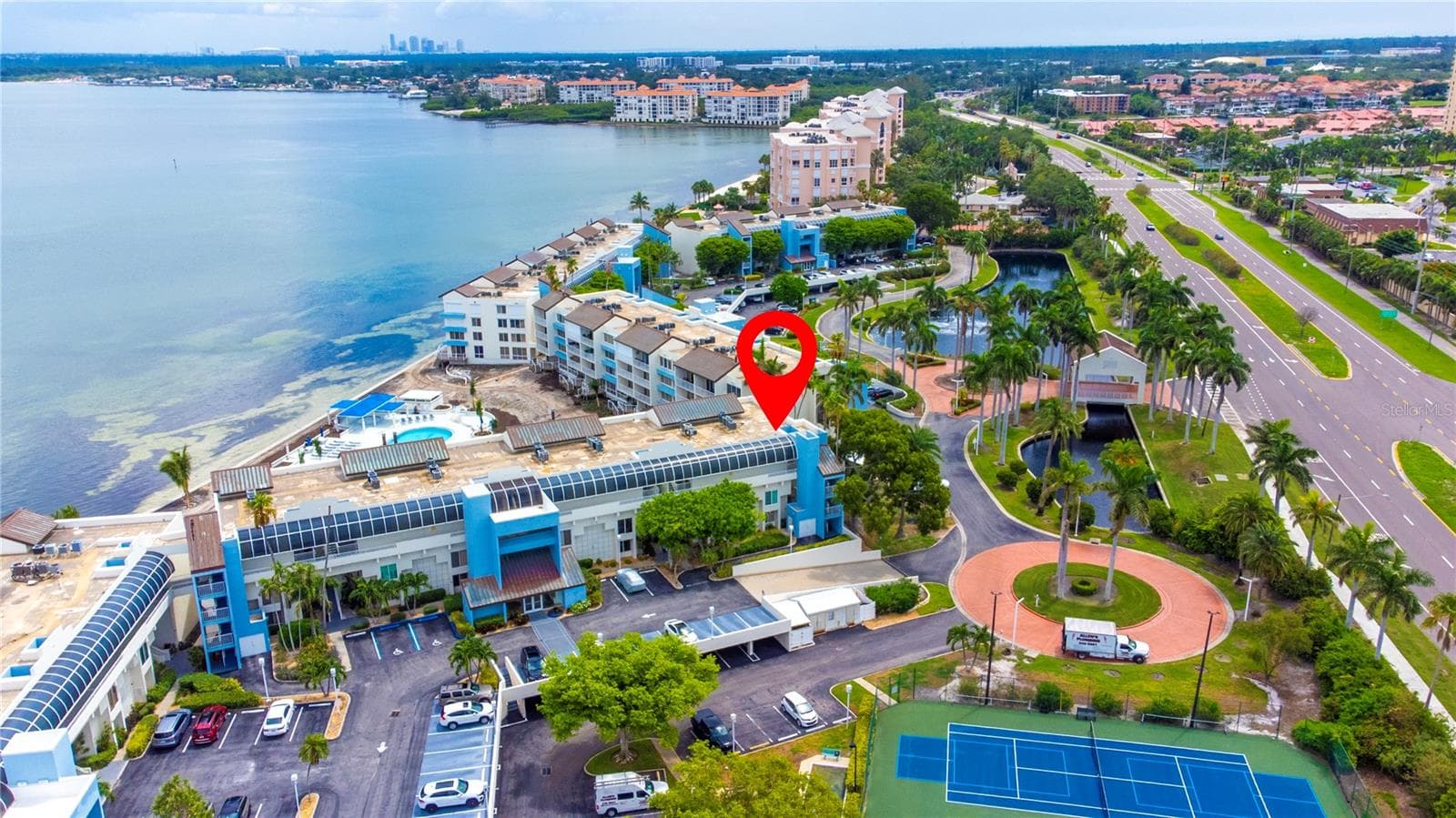 Private but close to shopping, dining and easy access to 275 - 5277 ISLA KEY BLVD S #124, ST PETERSBURG