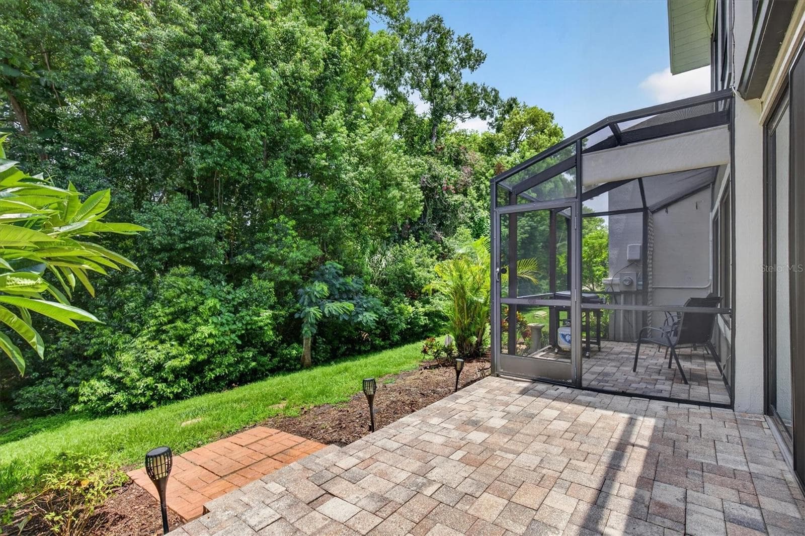 Back Patio & Yard - 2631 ROYAL LIVERPOOL DR, TARPON SPRINGS