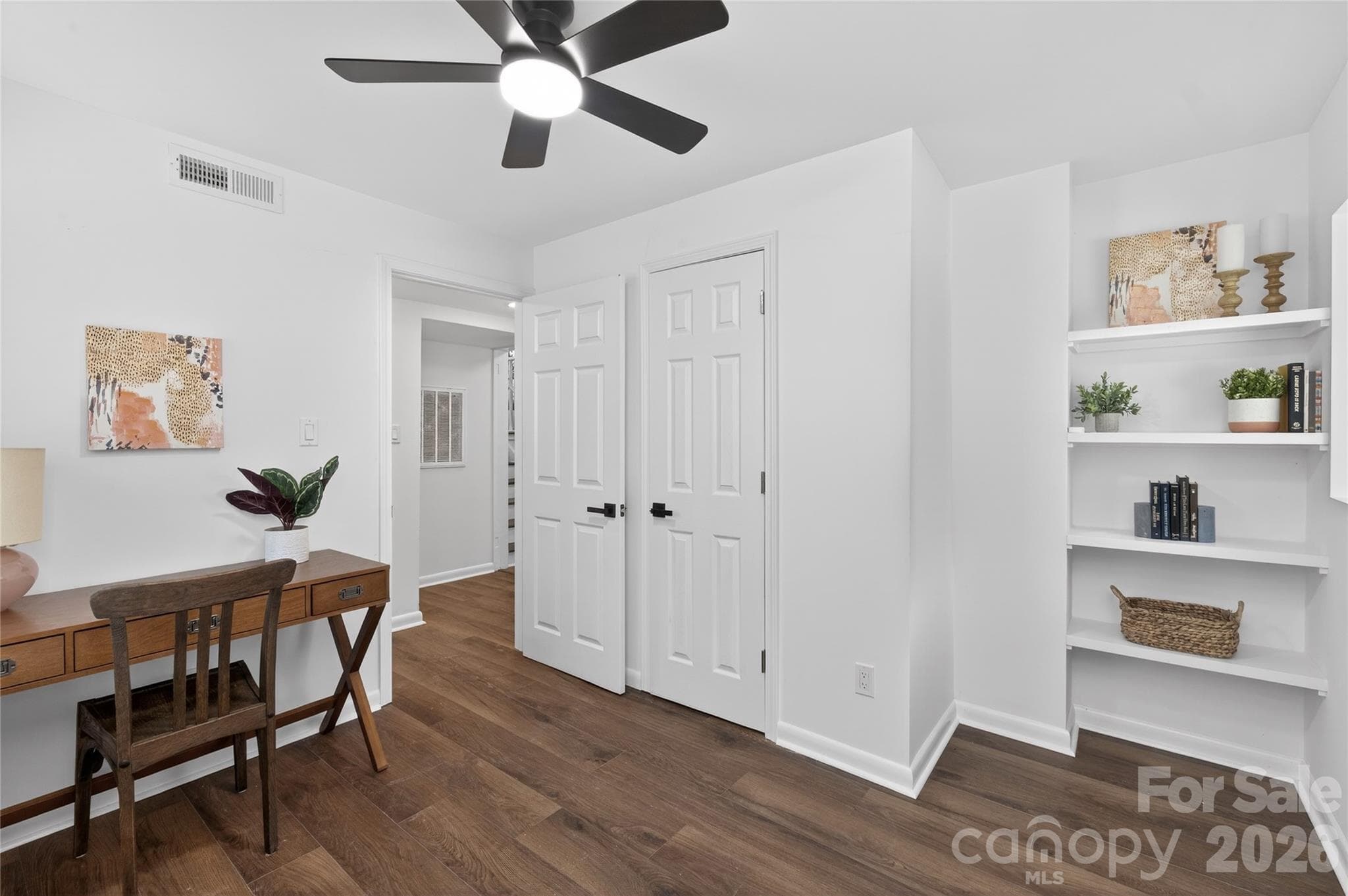 Single Family Residence at 5412 Milhaven Lane, Charlotte, photo 28 of 37