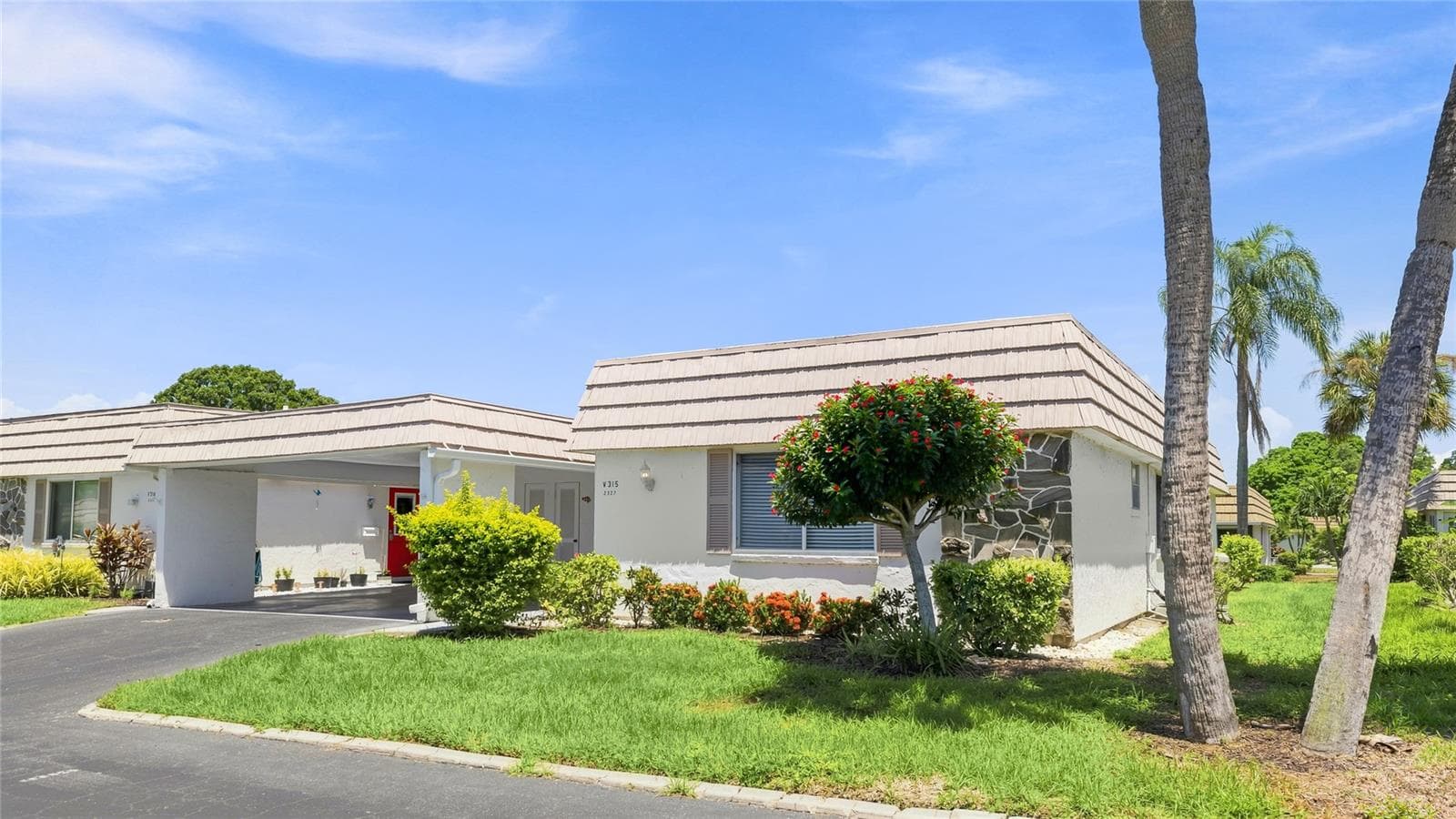 Villa at 2327 WATERBLUFF PL #V315, SARASOTA, photo 31 of 53