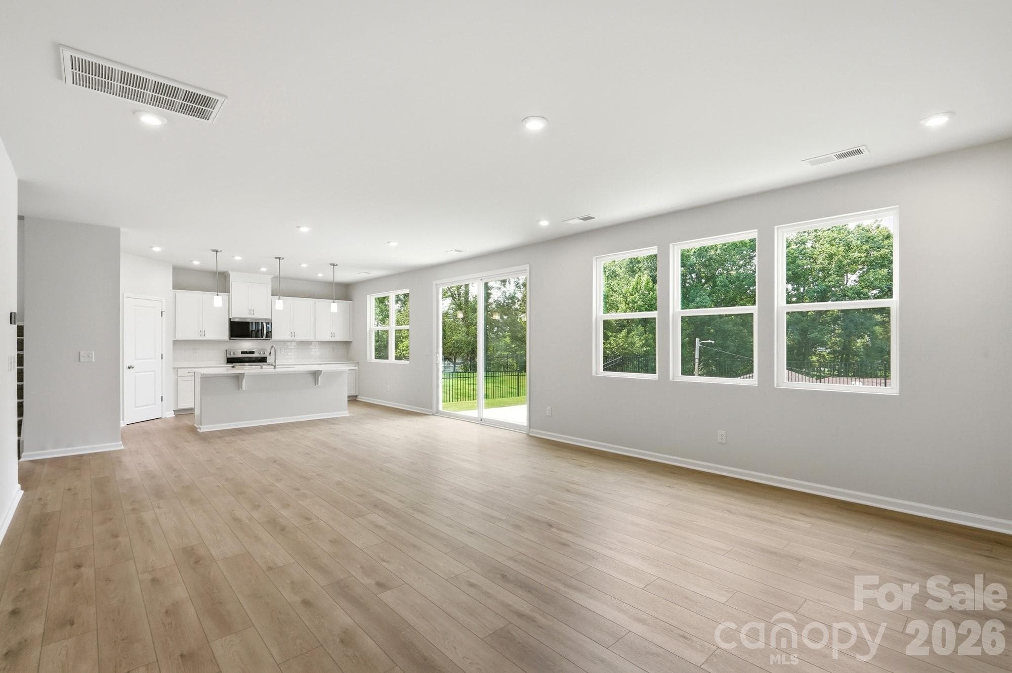 Single Family Residence at 2730 Phoenix Court, Gastonia, photo 16 of 48